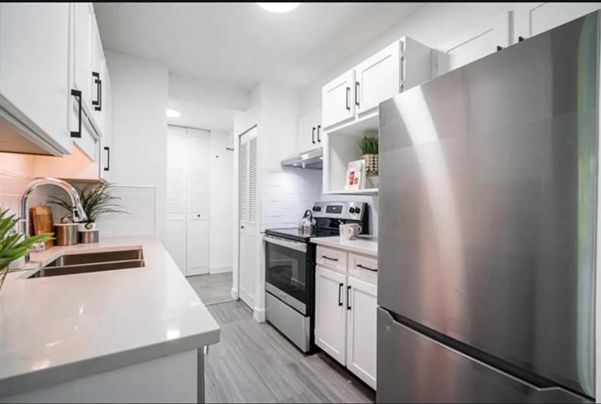 503 6455 Willingdon Avenue