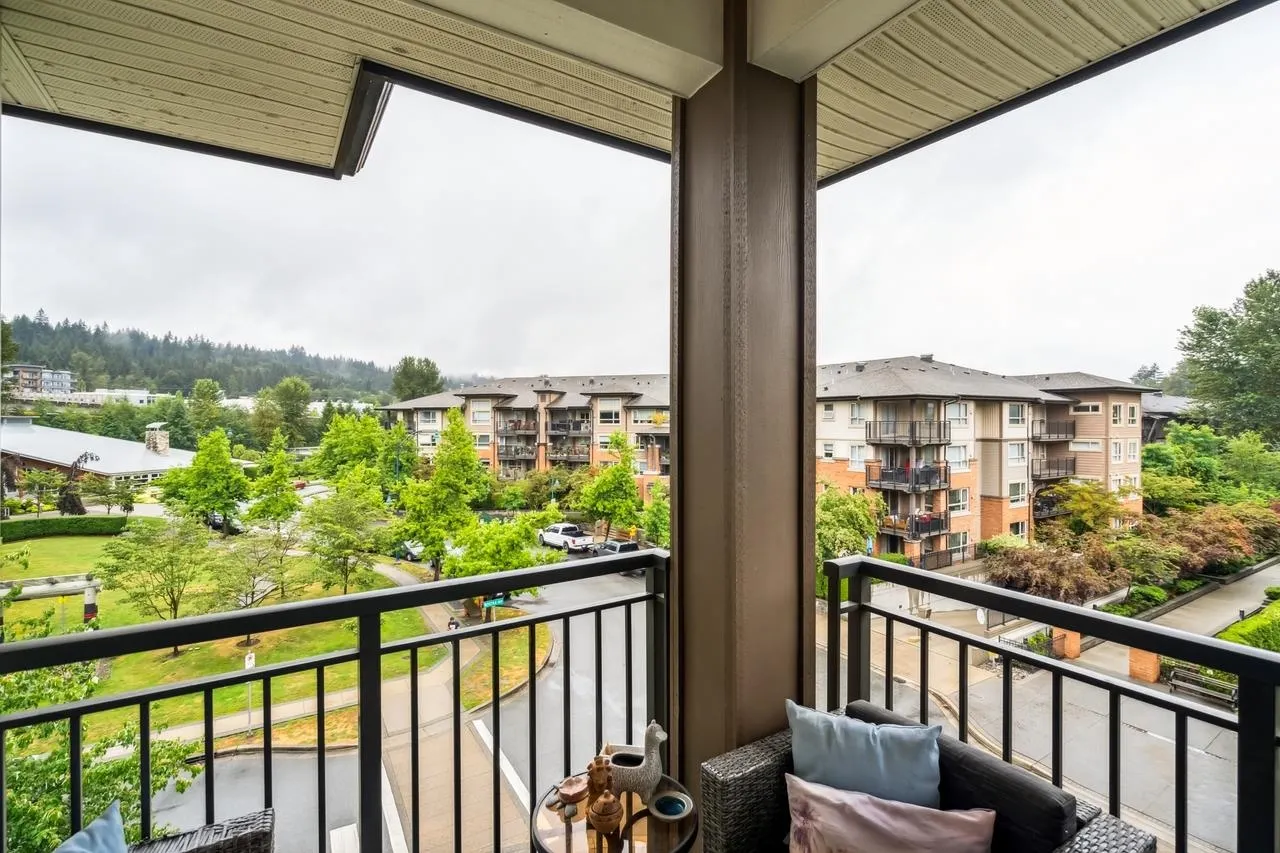 413 701 Klahanie Drive