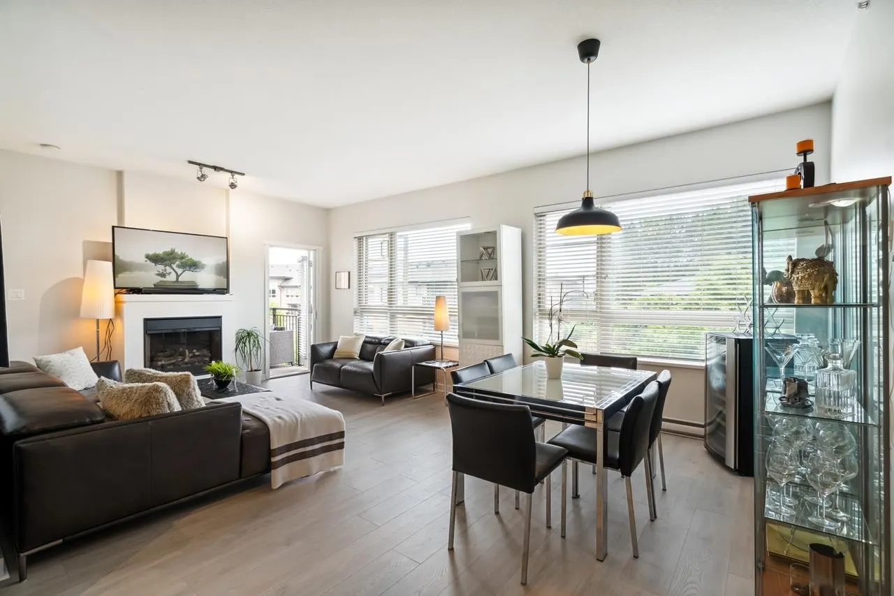 413 701 Klahanie Drive