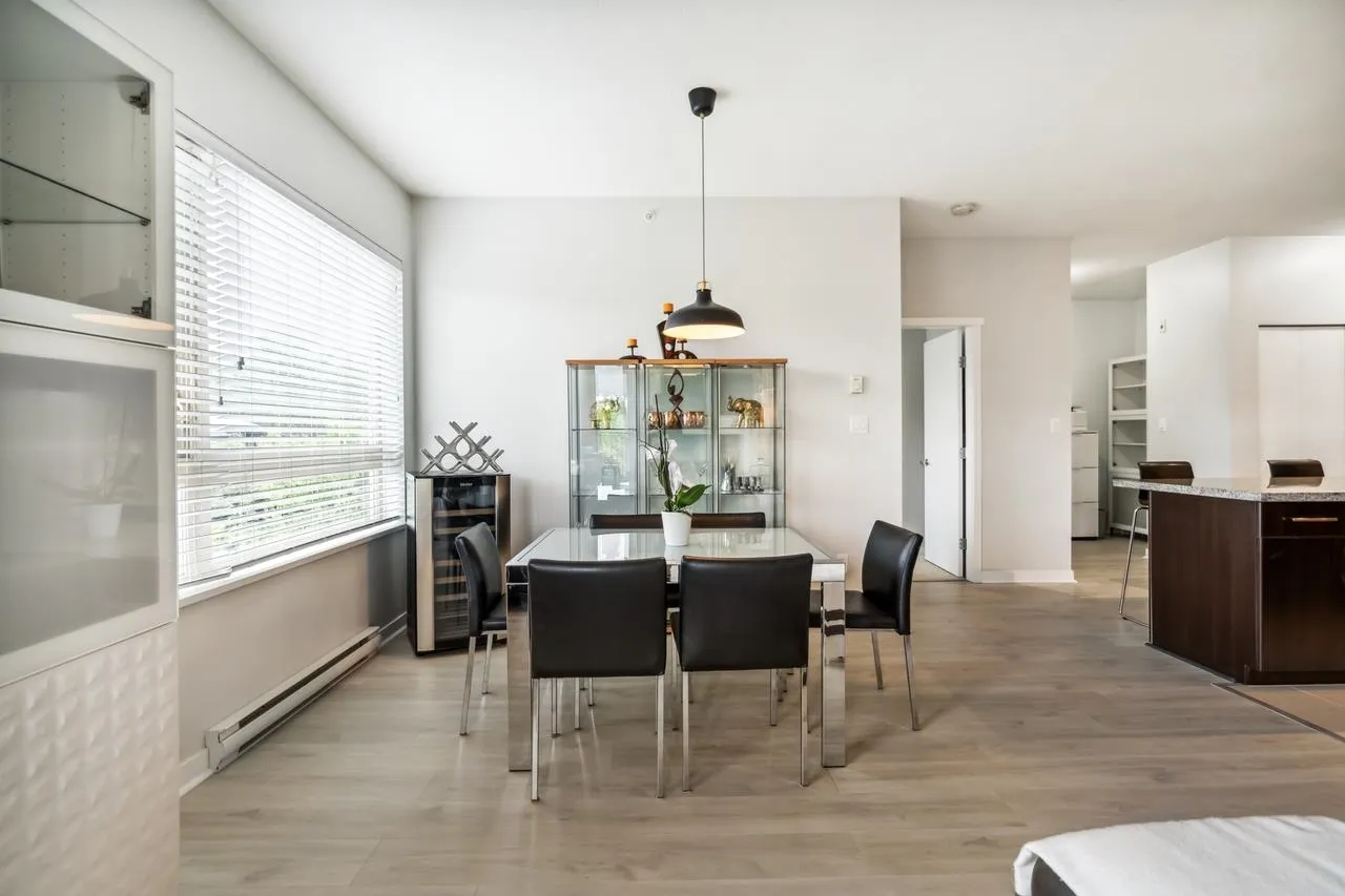 413 701 Klahanie Drive