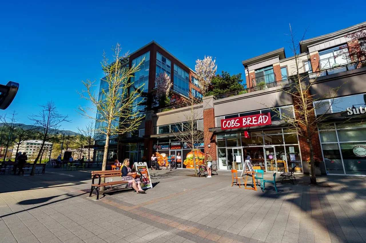 413 701 Klahanie Drive