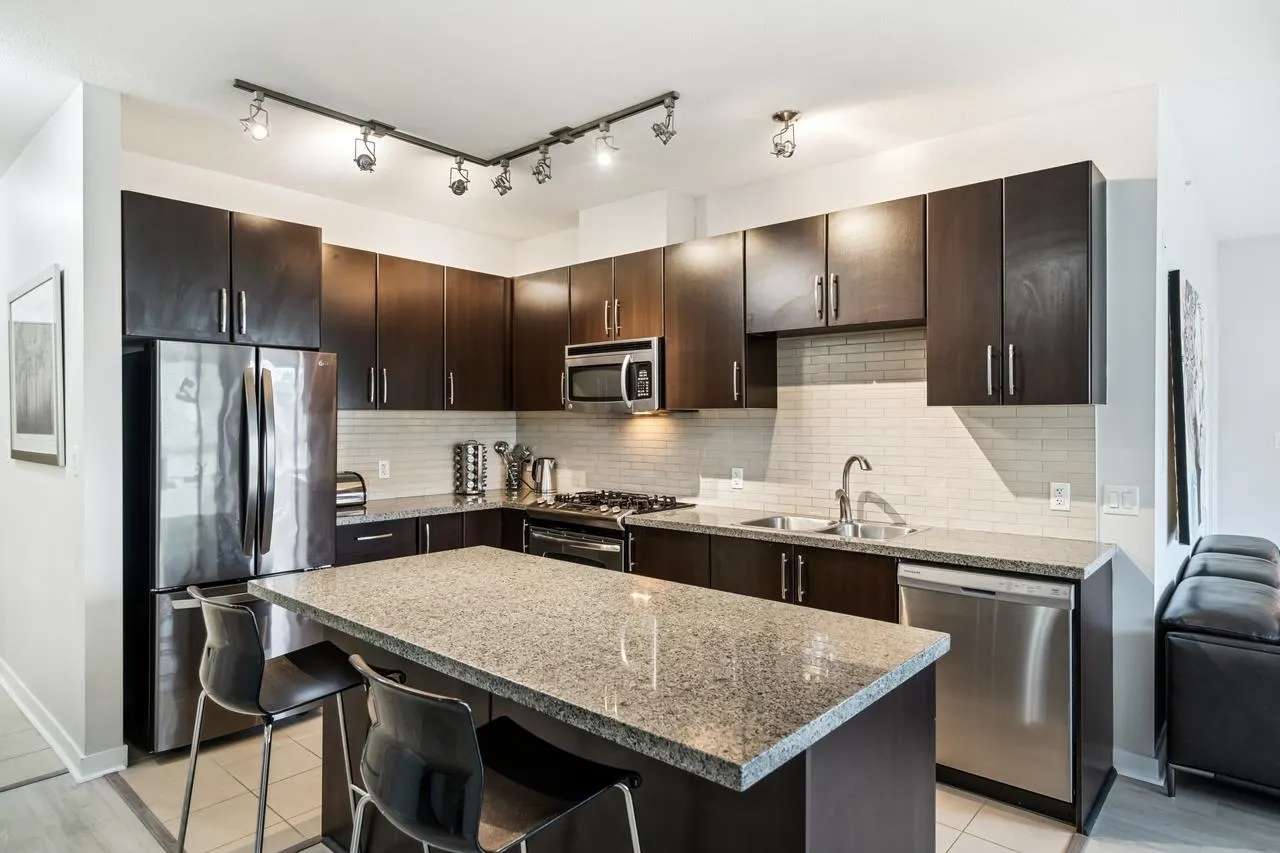 413 701 Klahanie Drive