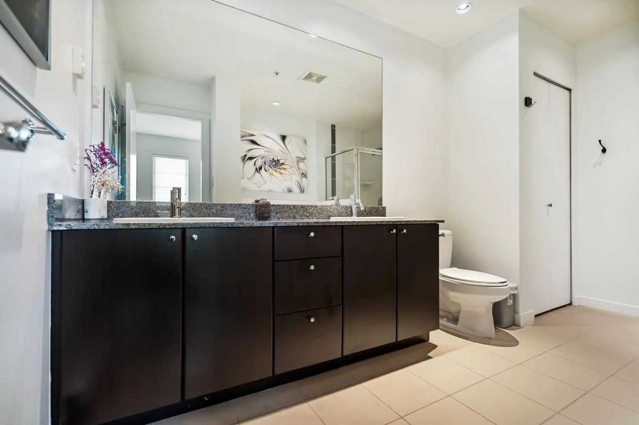 413 701 Klahanie Drive