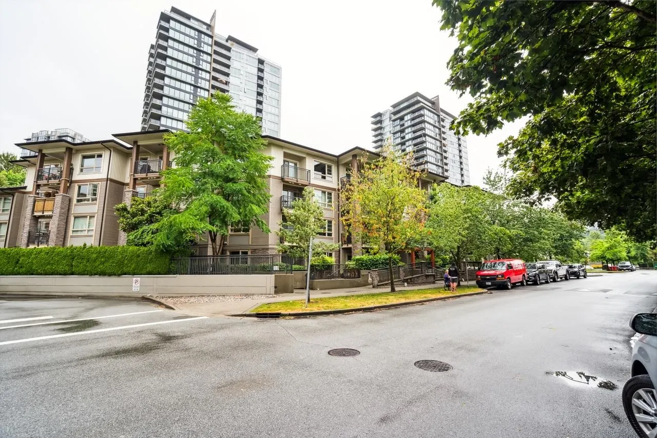 413 701 Klahanie Drive