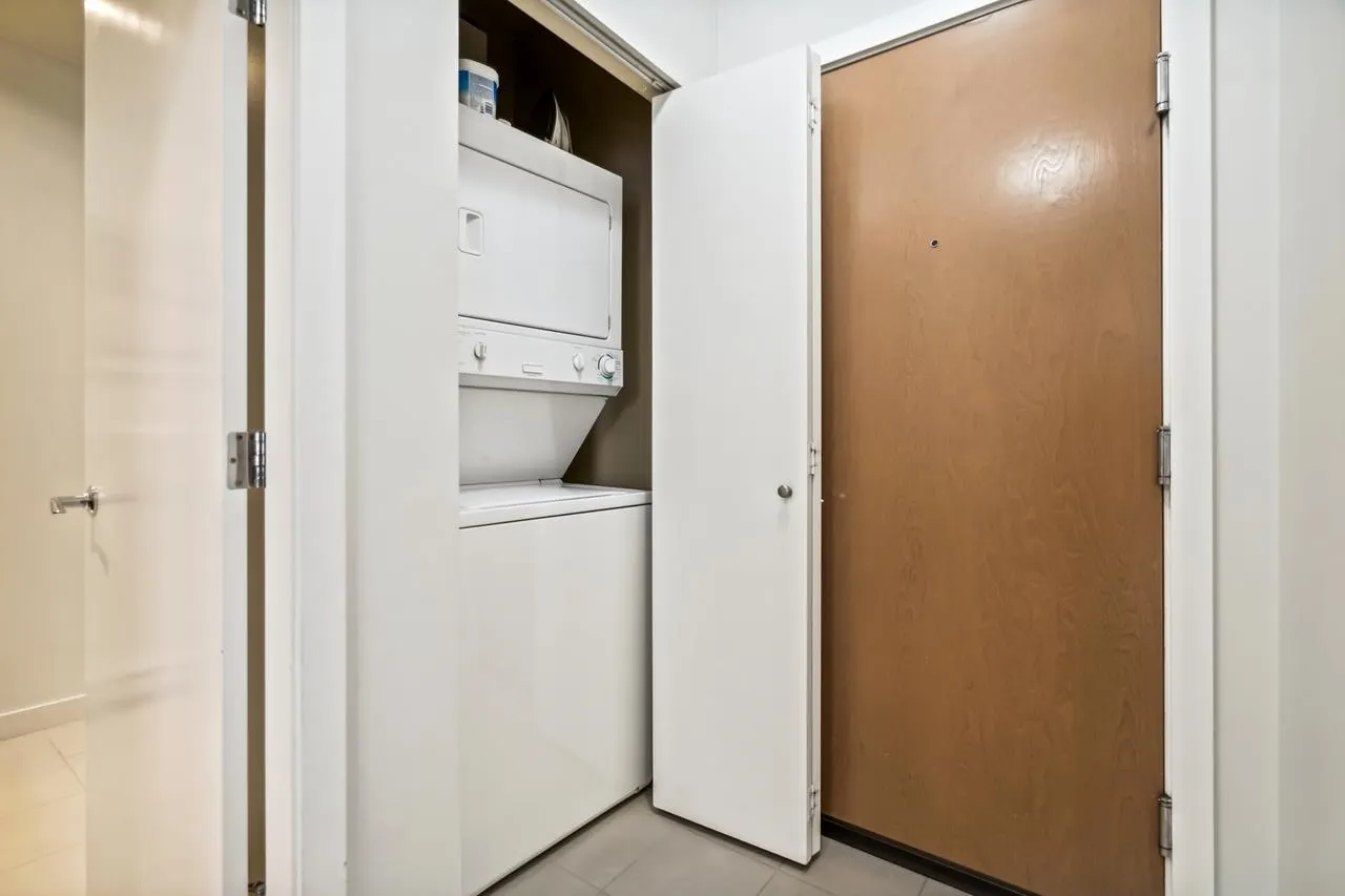 413 701 Klahanie Drive