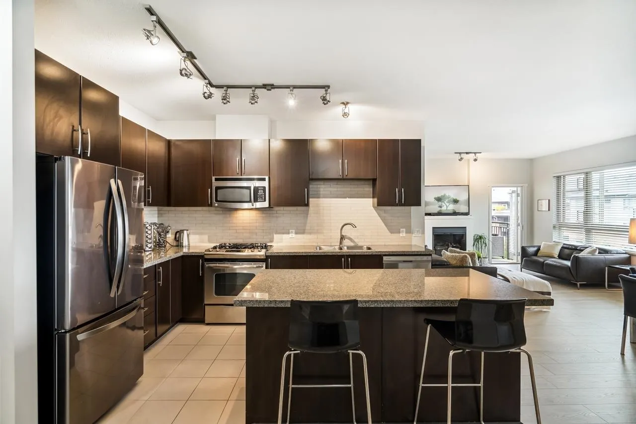 413 701 Klahanie Drive