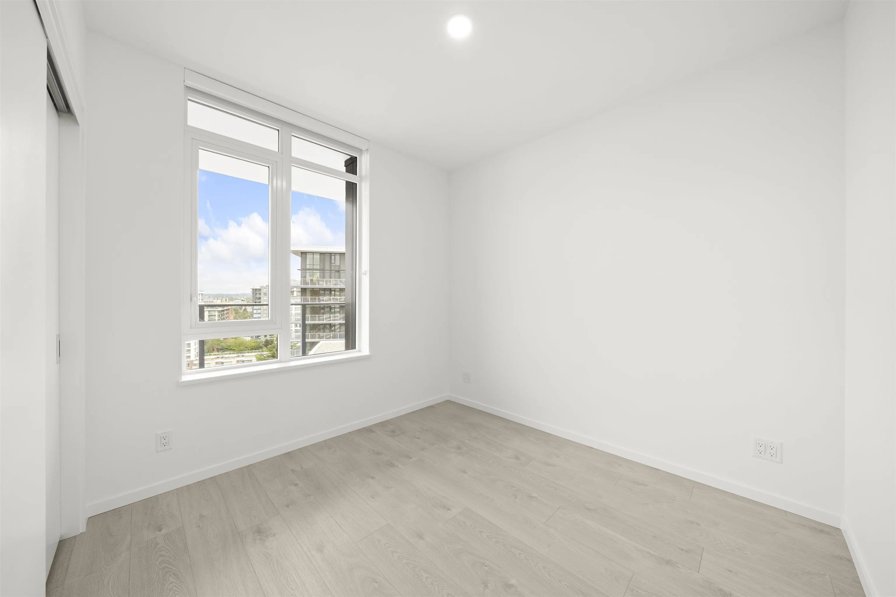 1201 6500 Minoru Boulevard
