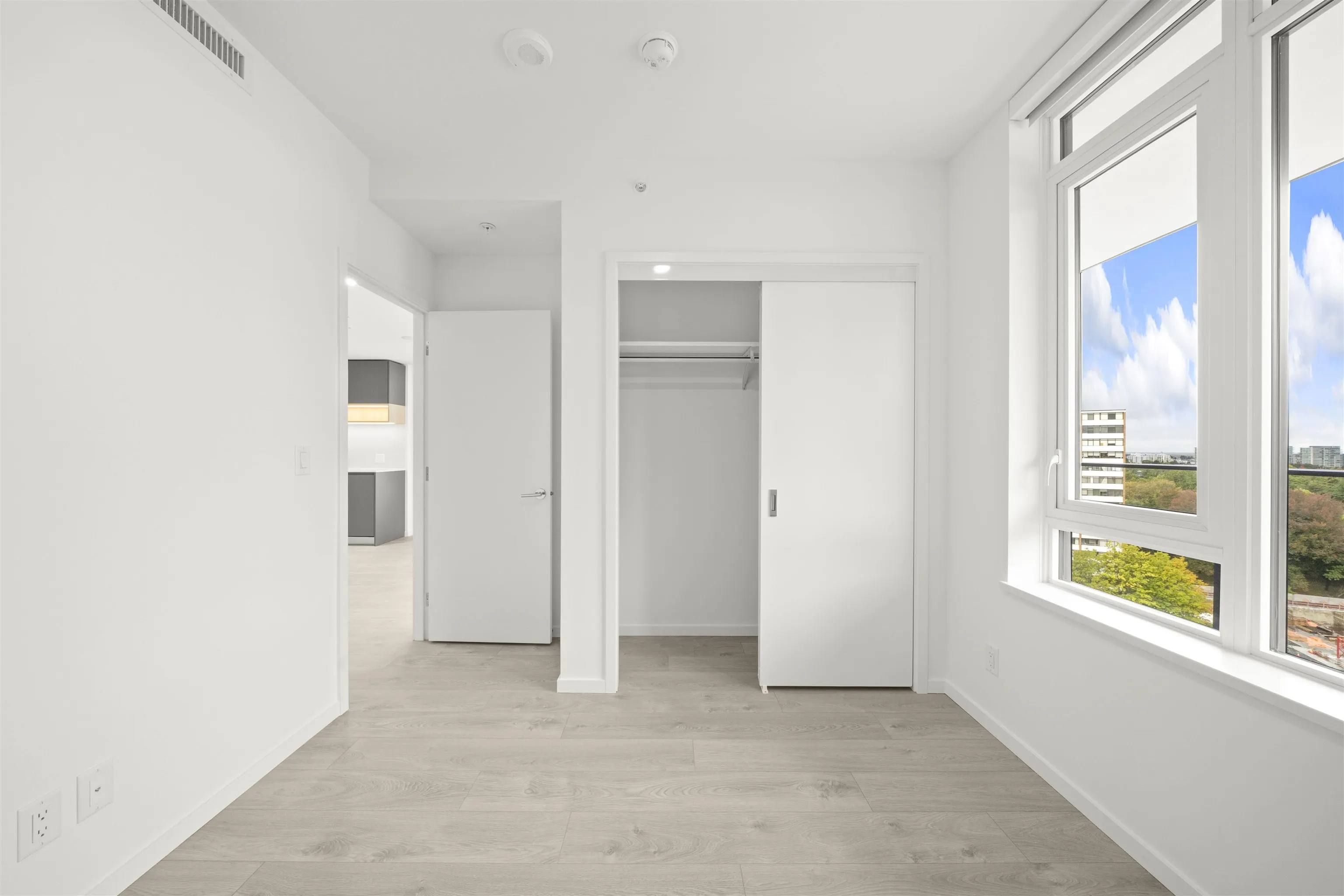 1201 6500 Minoru Boulevard