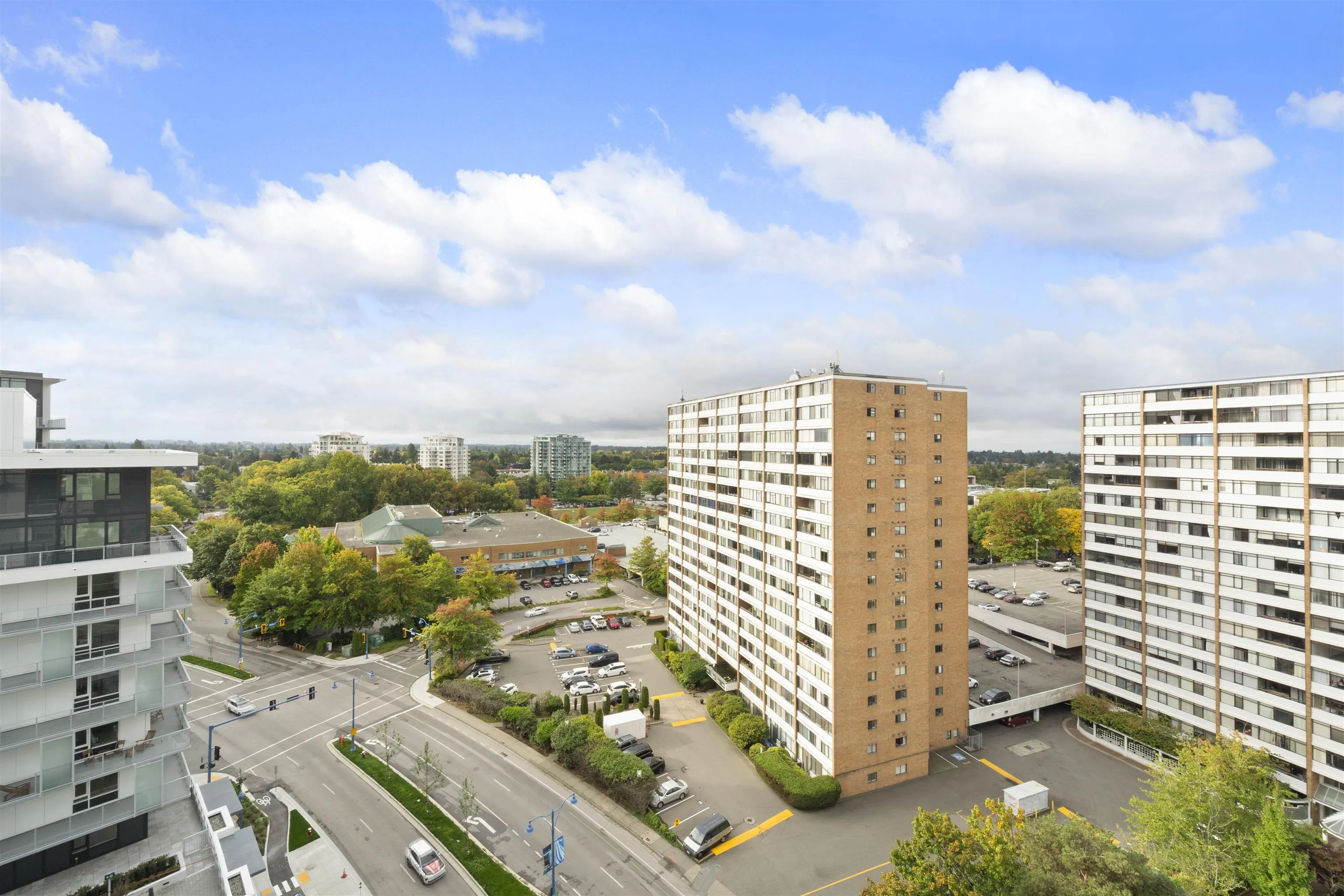 1201 6500 Minoru Boulevard