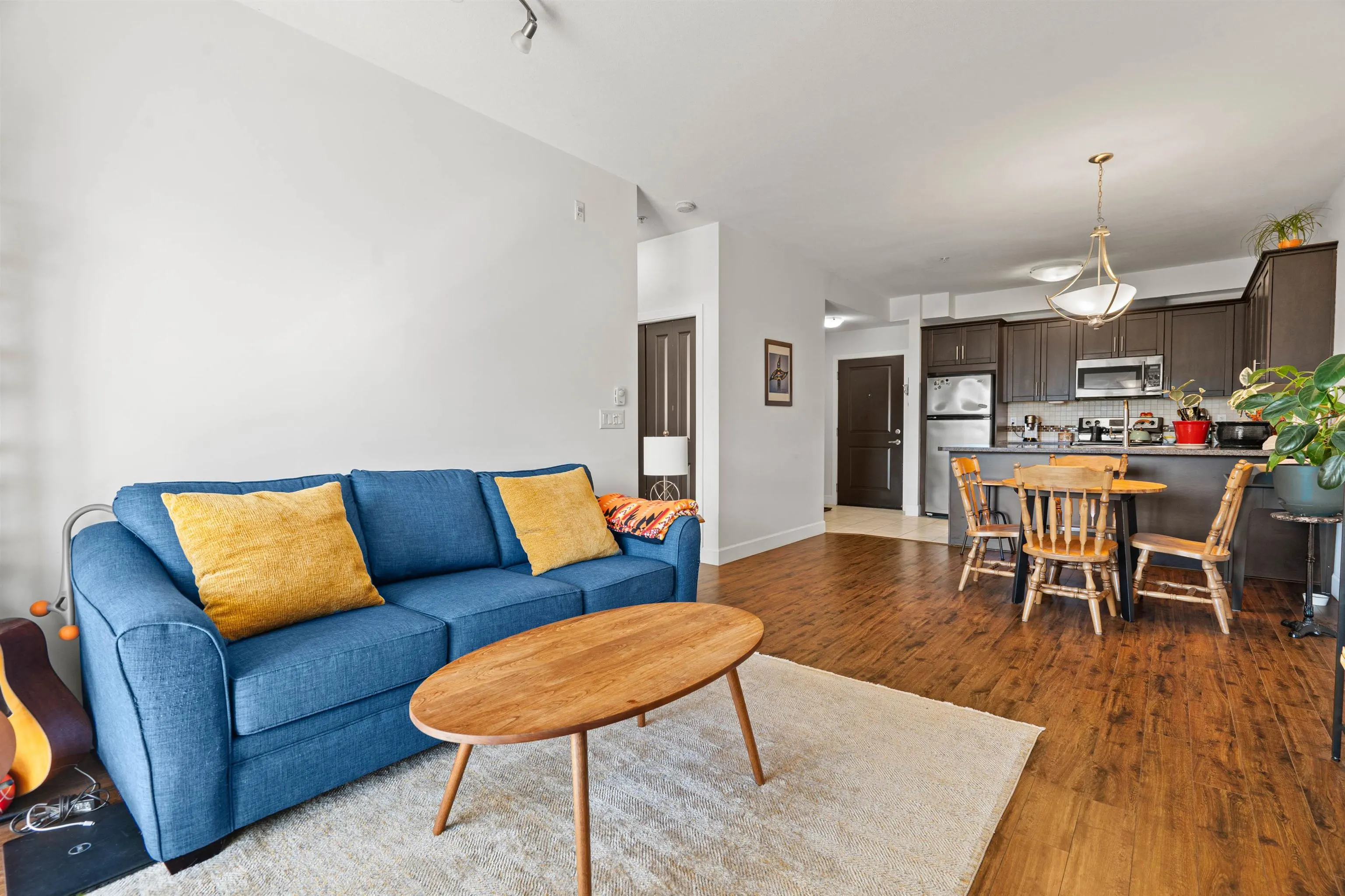 216 46262 First Avenue