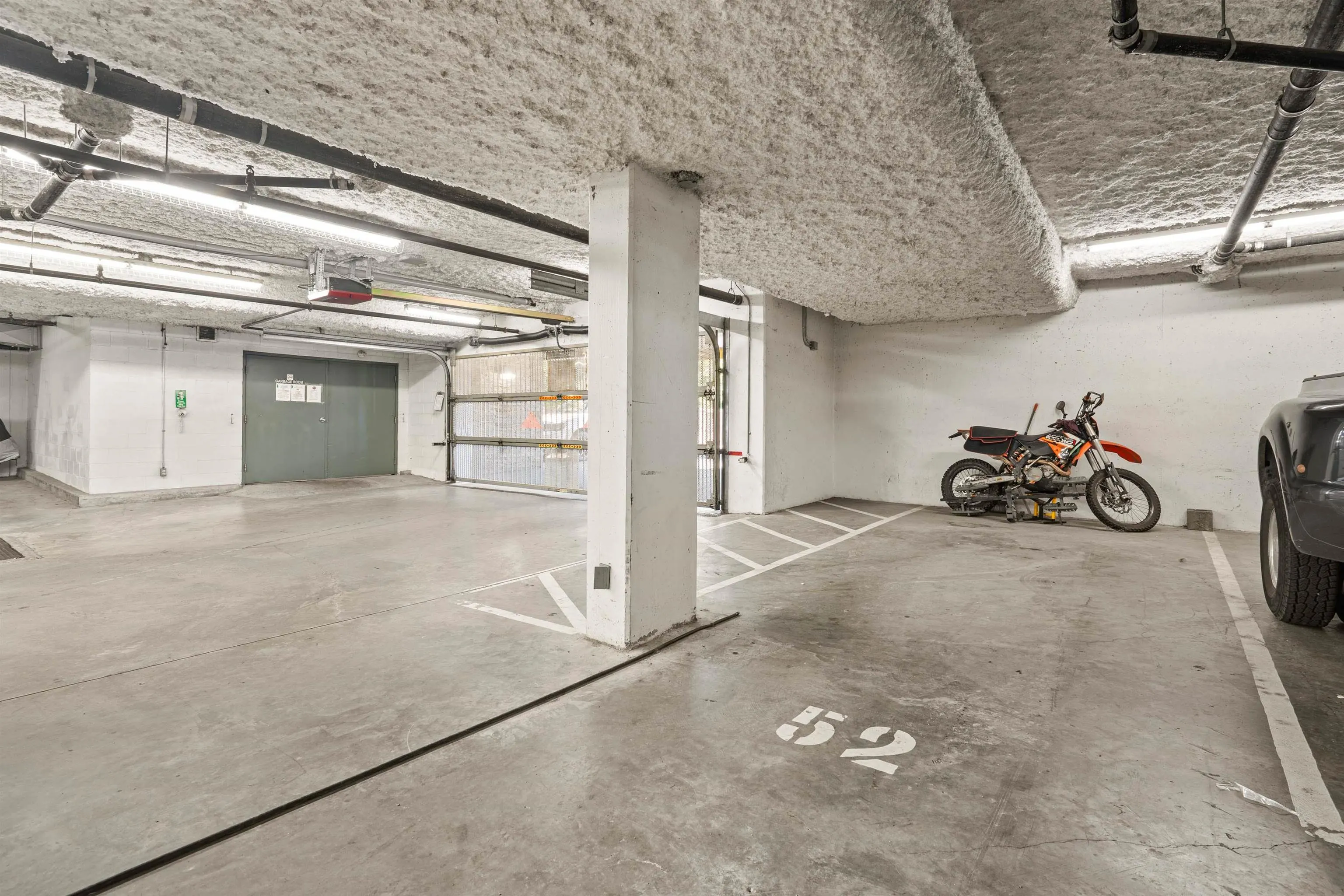 216 46262 First Avenue