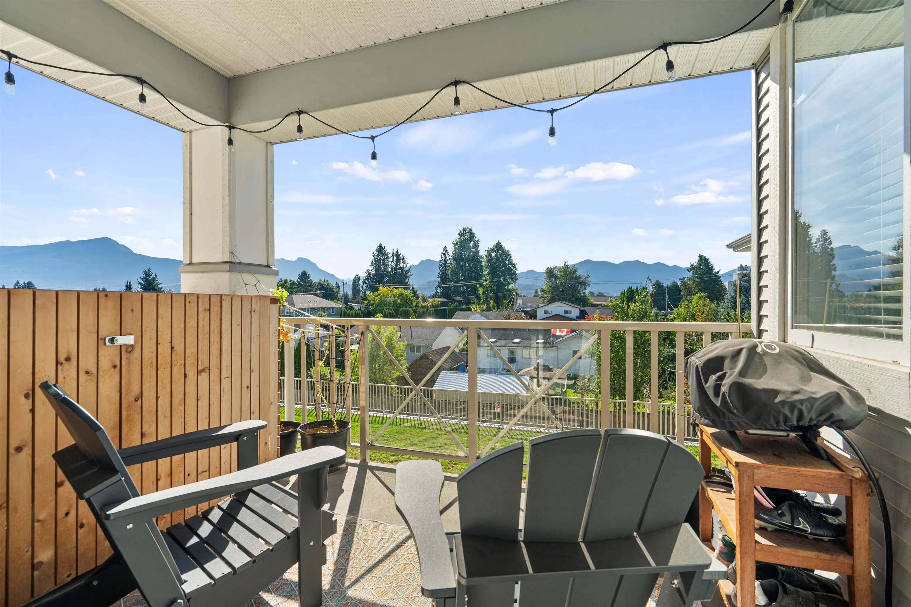 216 46262 First Avenue