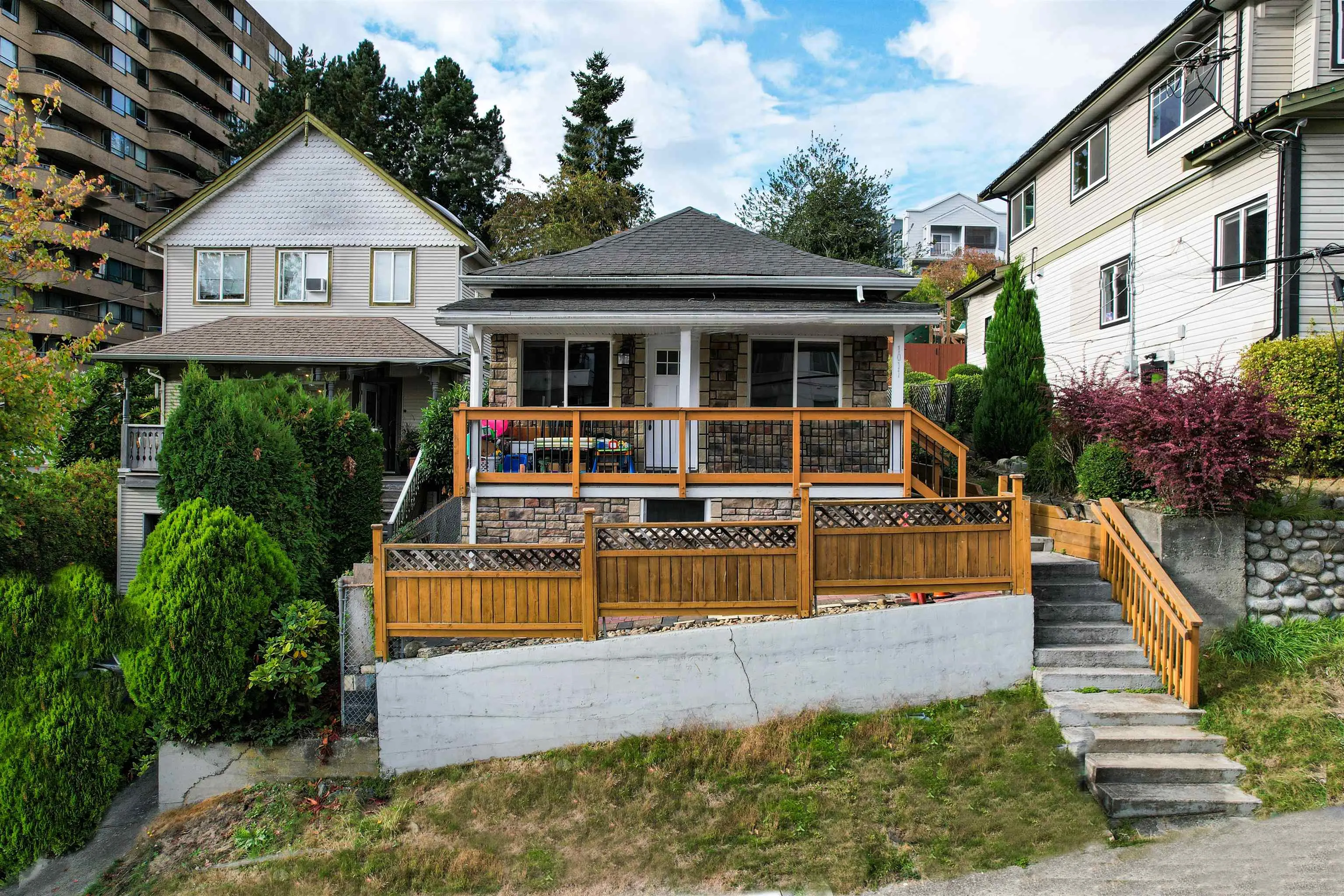 1011 Auckland Street
