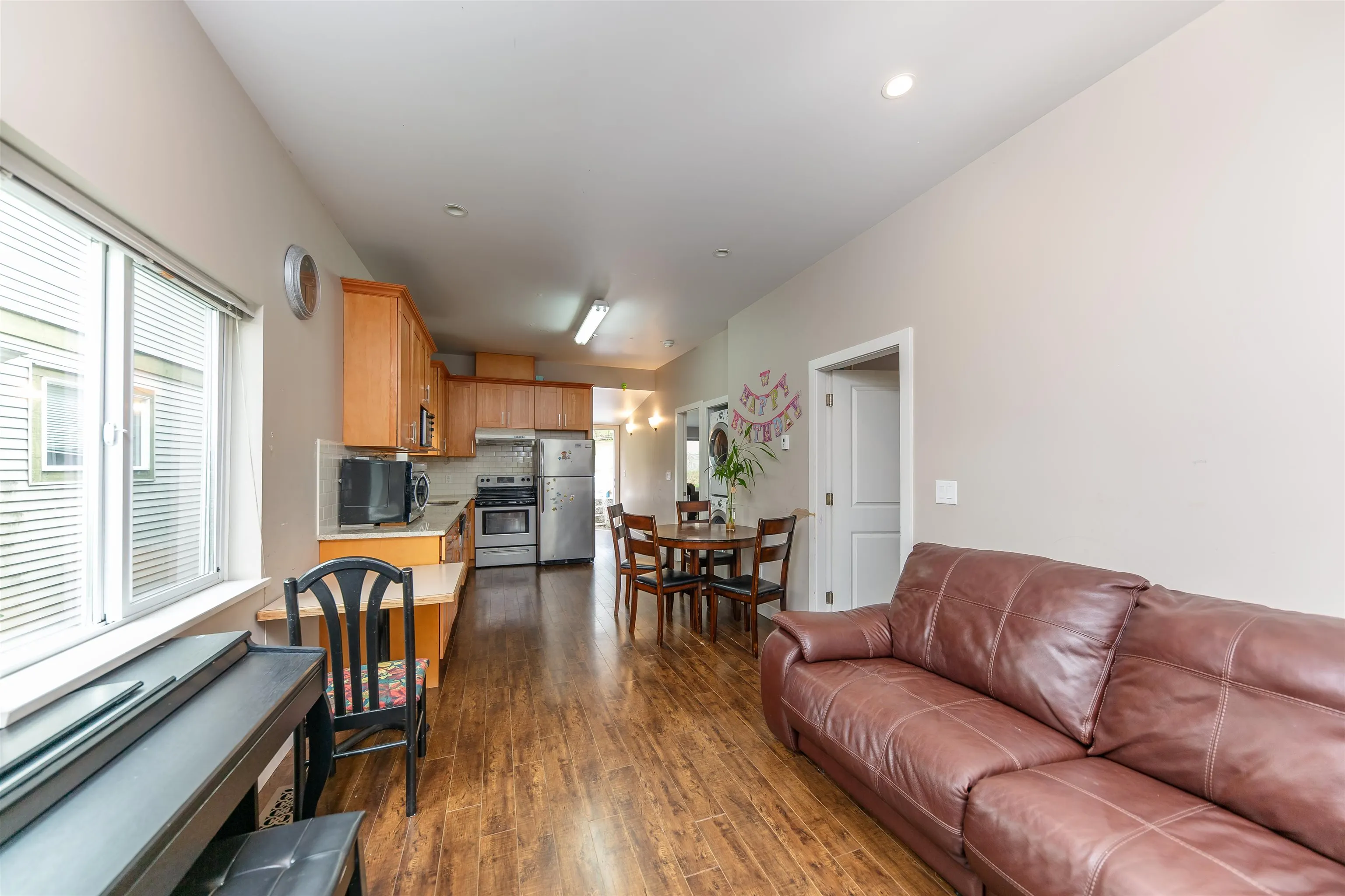 1011 Auckland Street