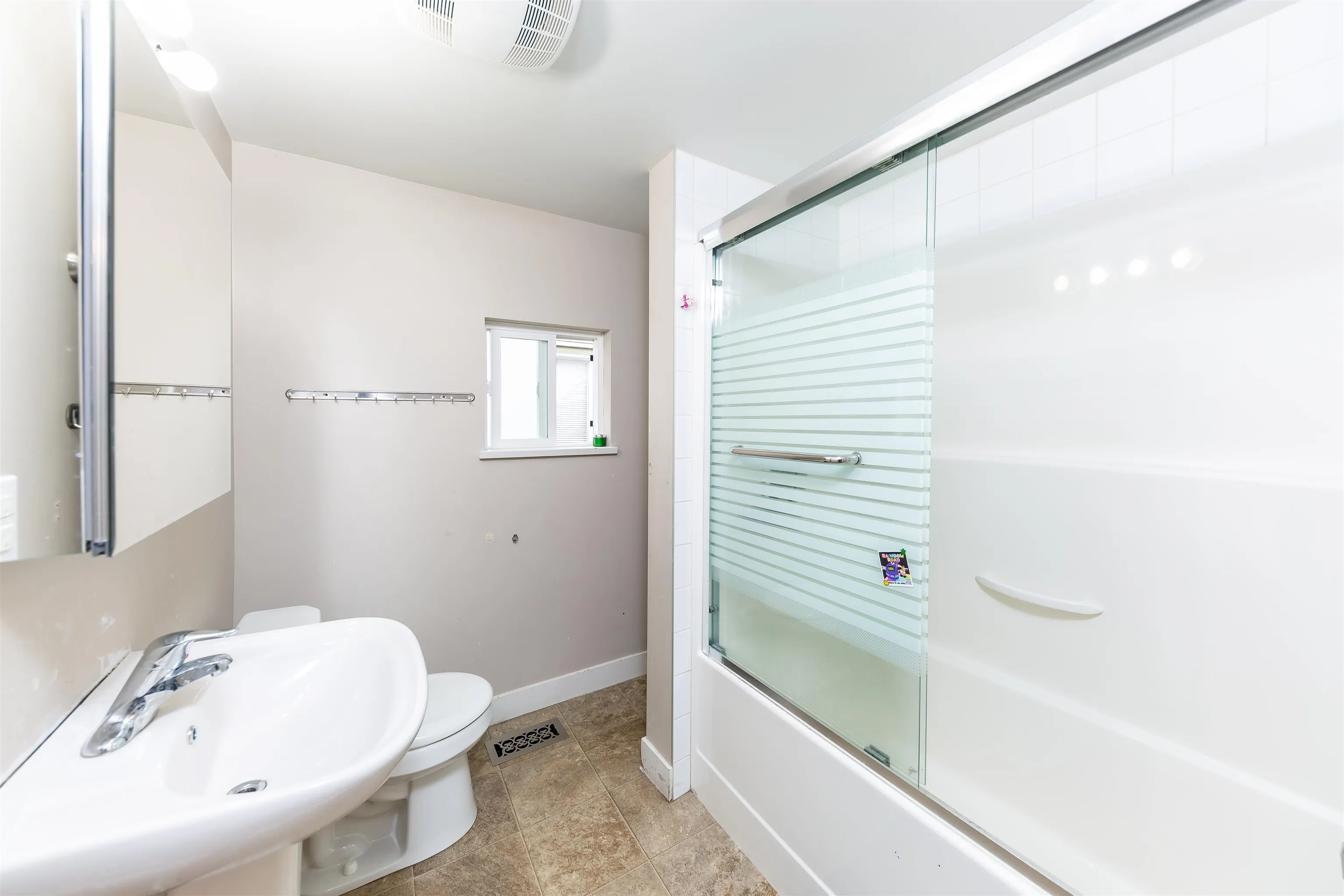 1011 Auckland Street