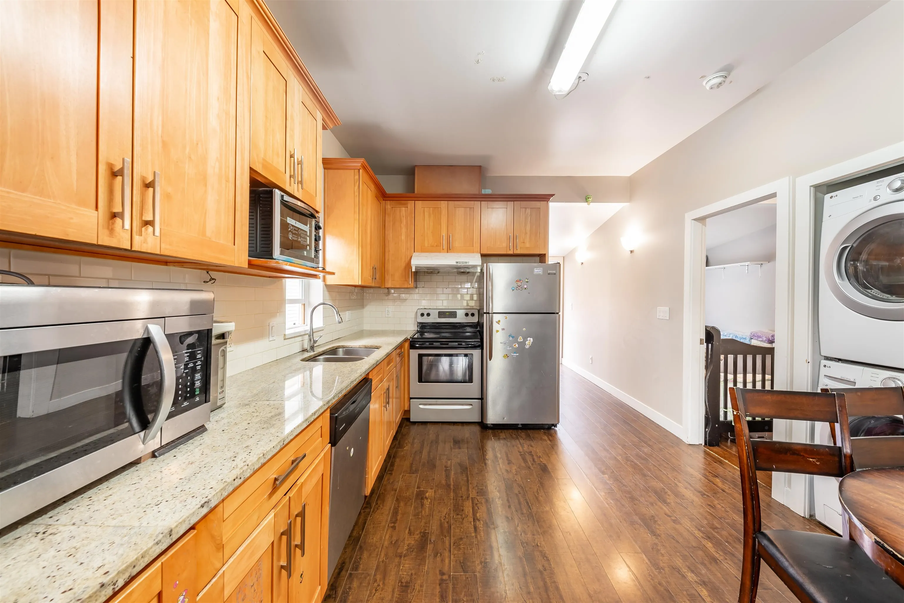 1011 Auckland Street