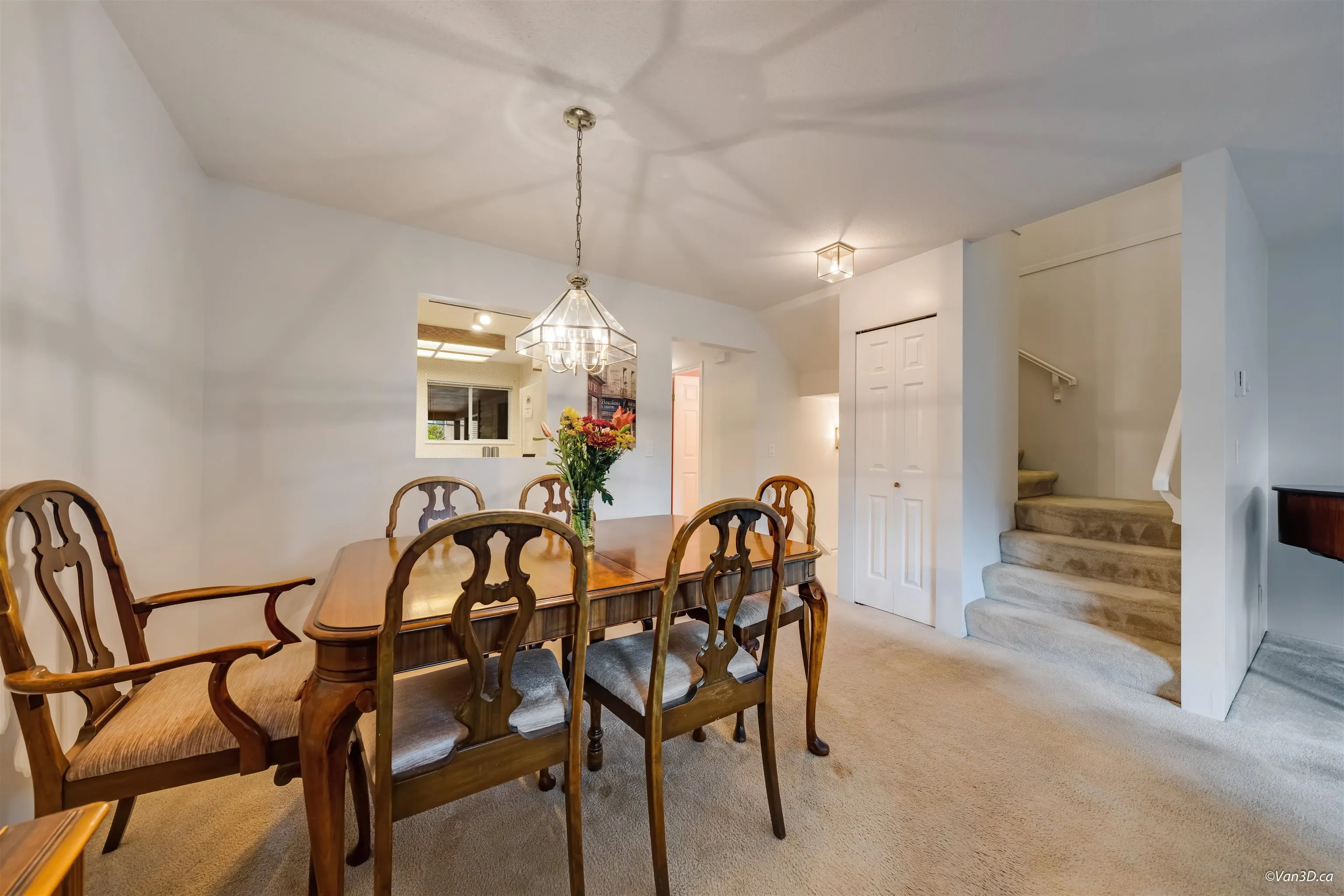 808 Roche Point Drive