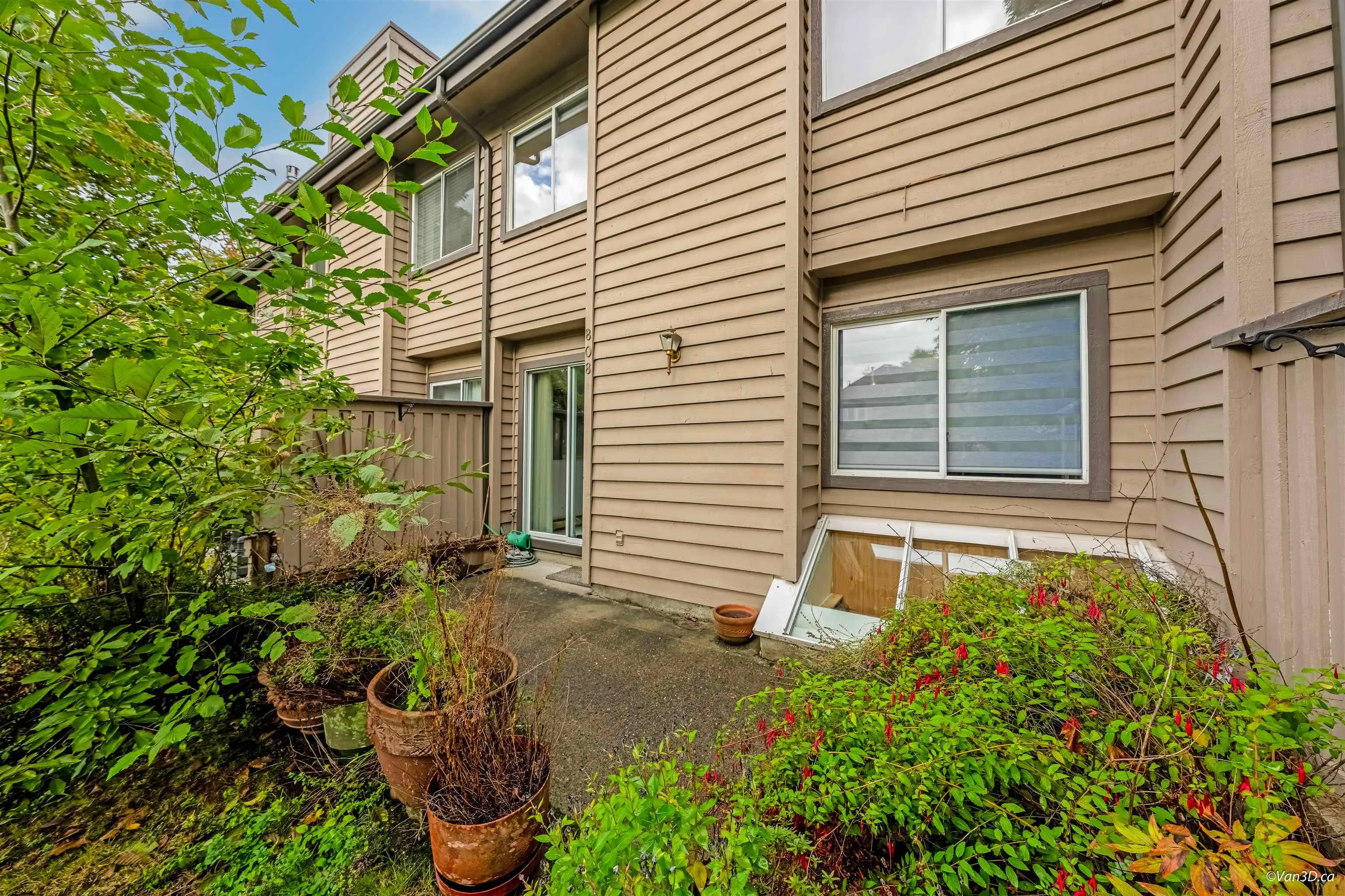 808 Roche Point Drive
