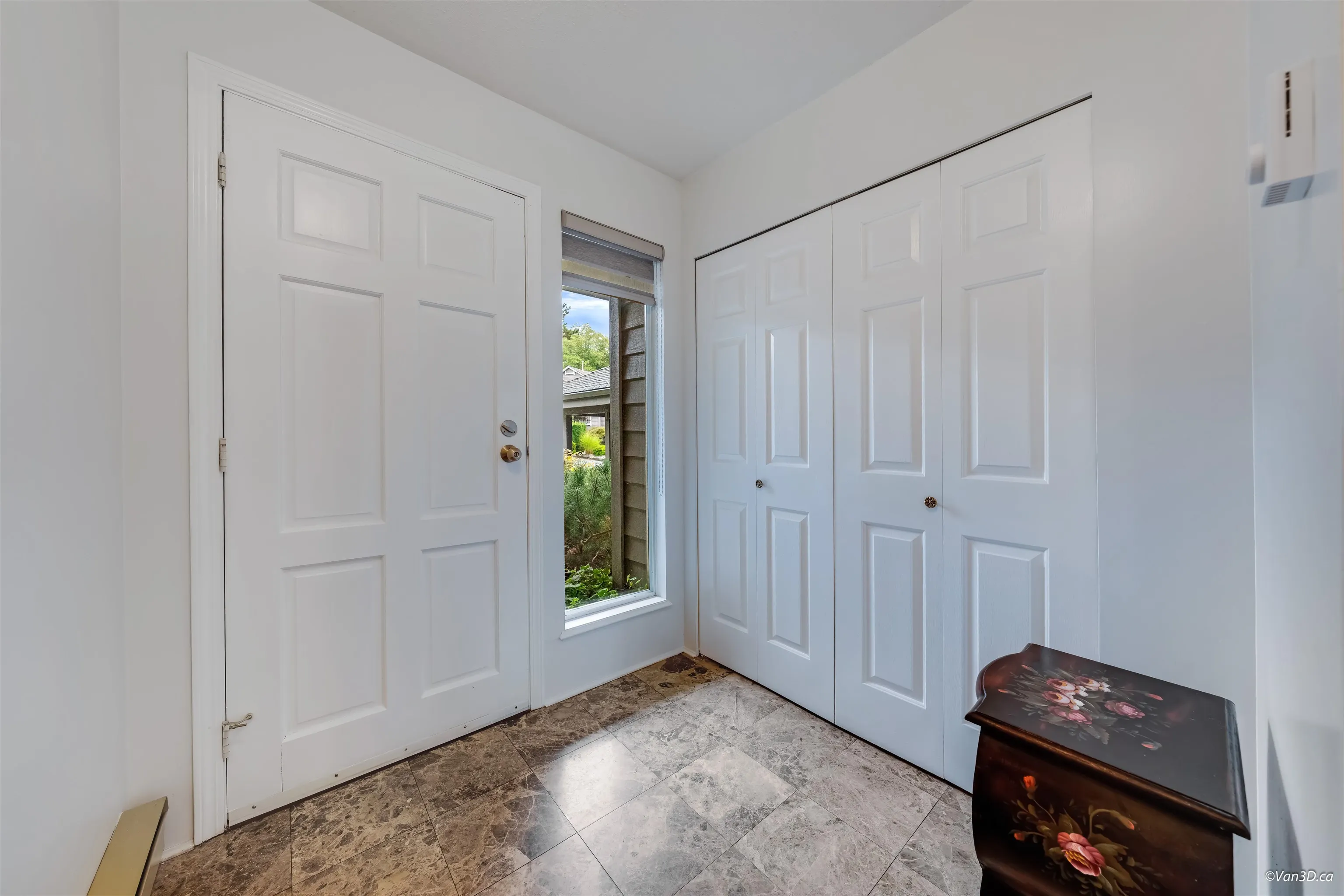 808 Roche Point Drive