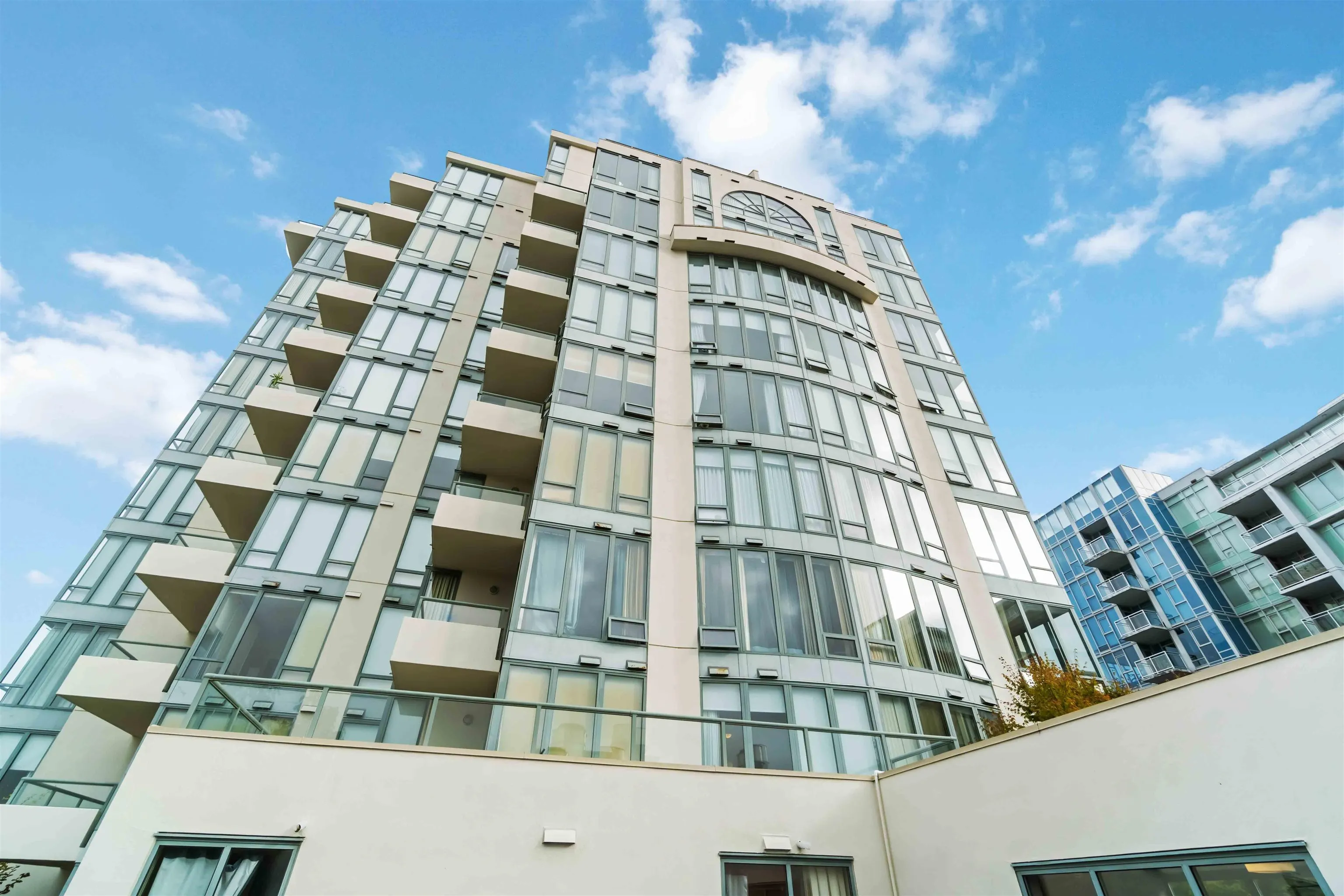 1307 5911 Alderbridge Way
