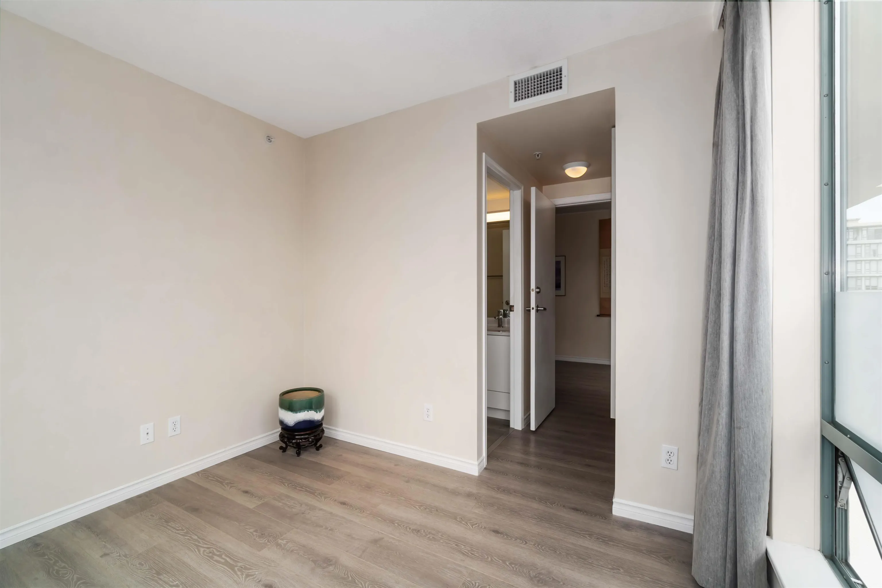 1307 5911 Alderbridge Way
