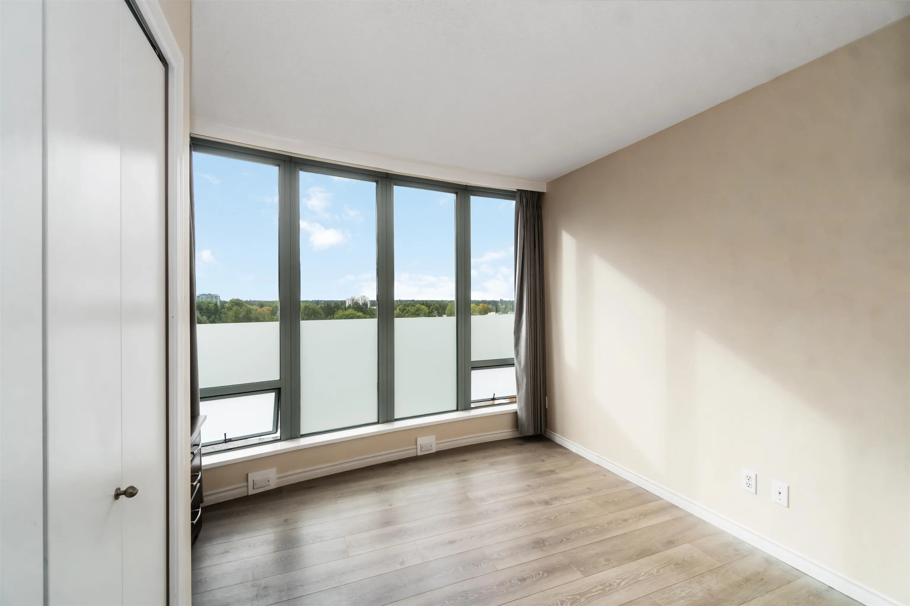 1307 5911 Alderbridge Way