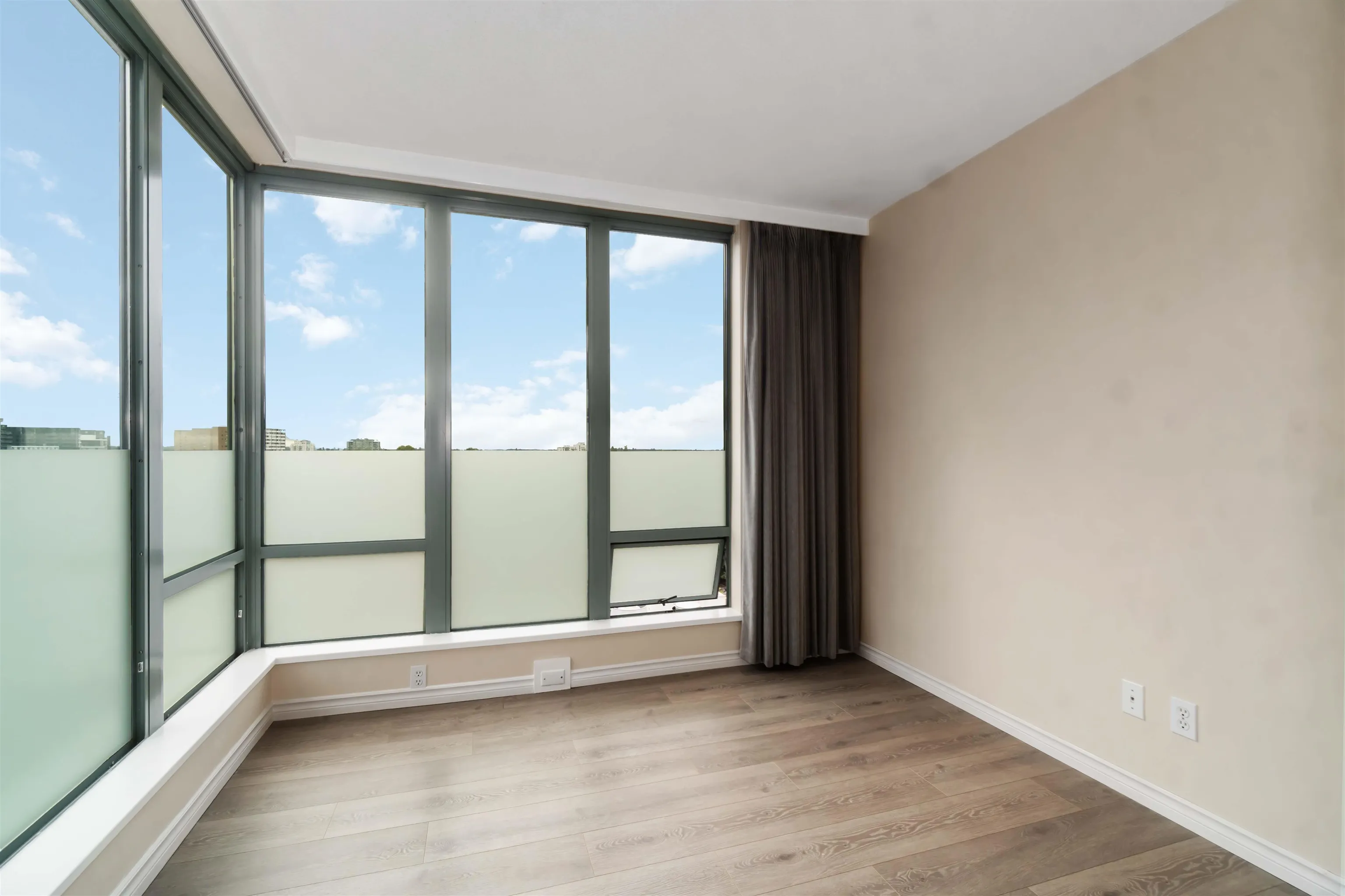 1307 5911 Alderbridge Way