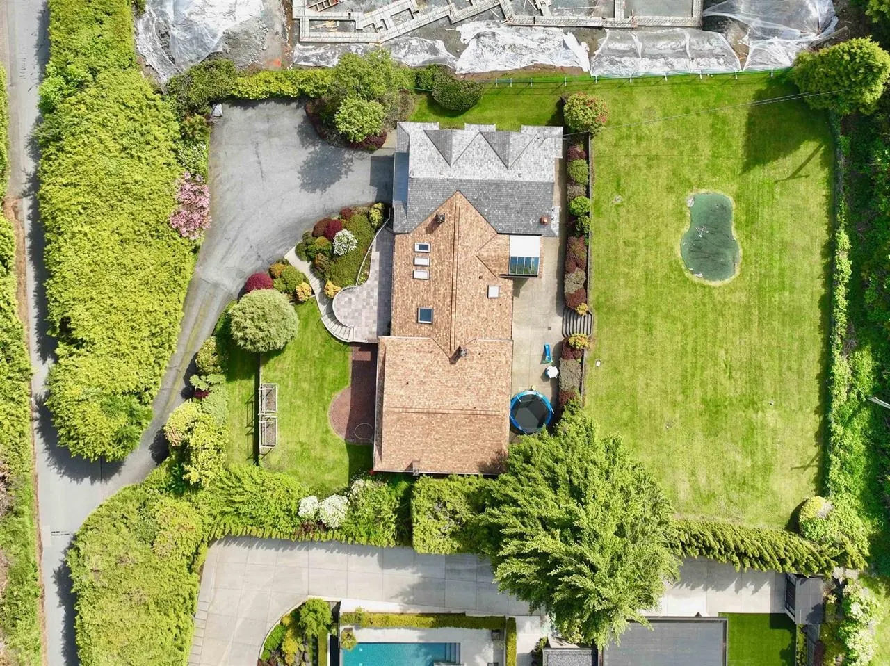 685 King Georges Way