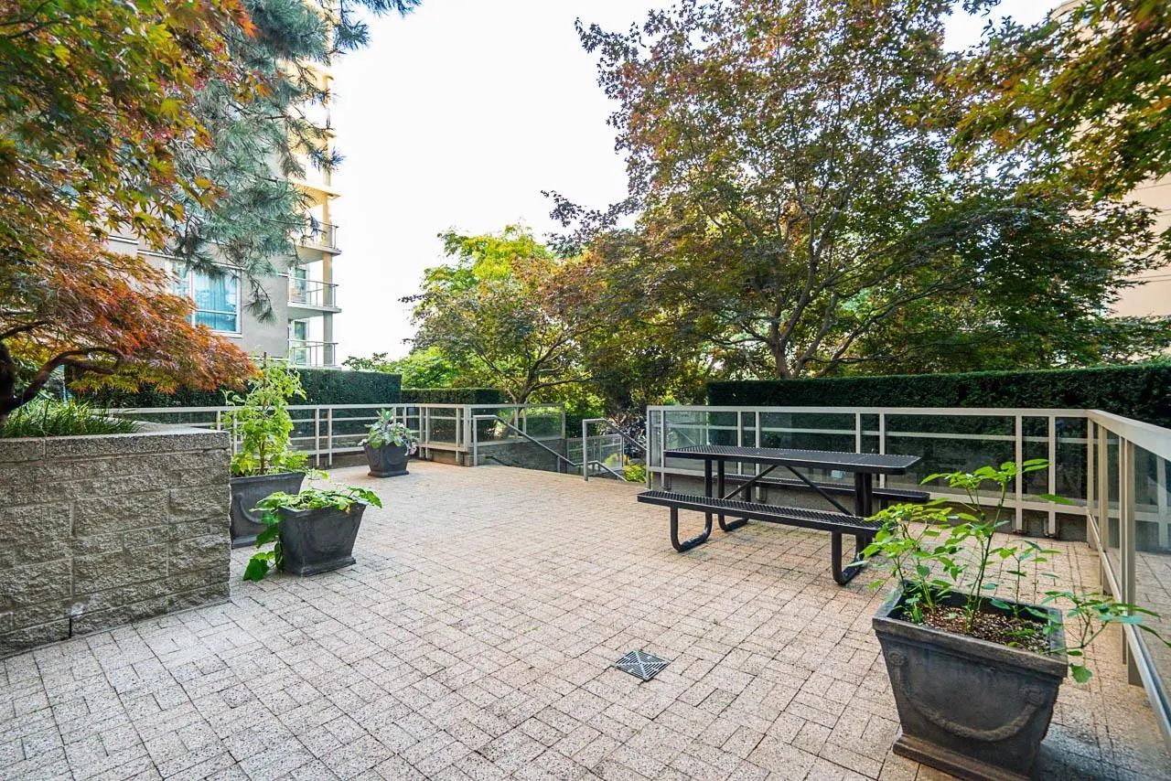 603 1318 Homer Street