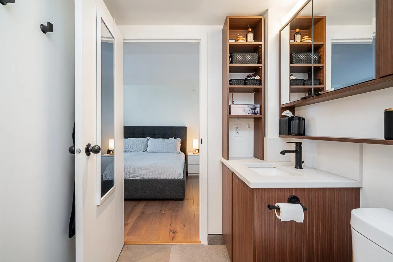 603 1318 Homer Street