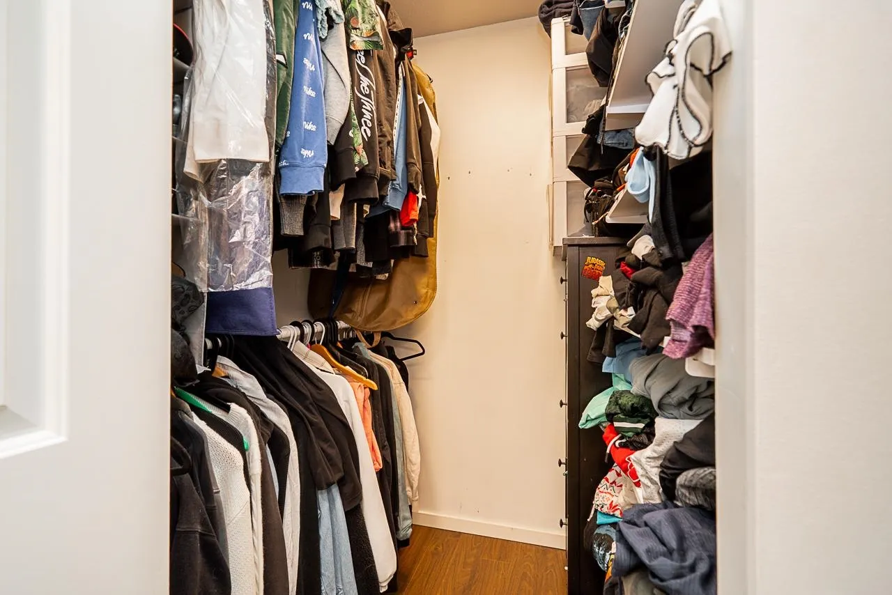 217 801 Klahanie Drive