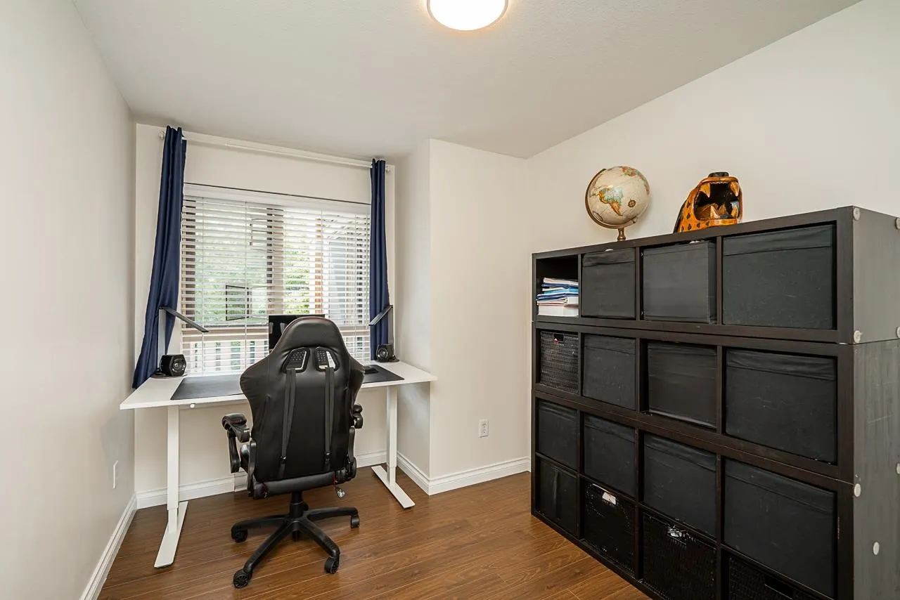 217 801 Klahanie Drive