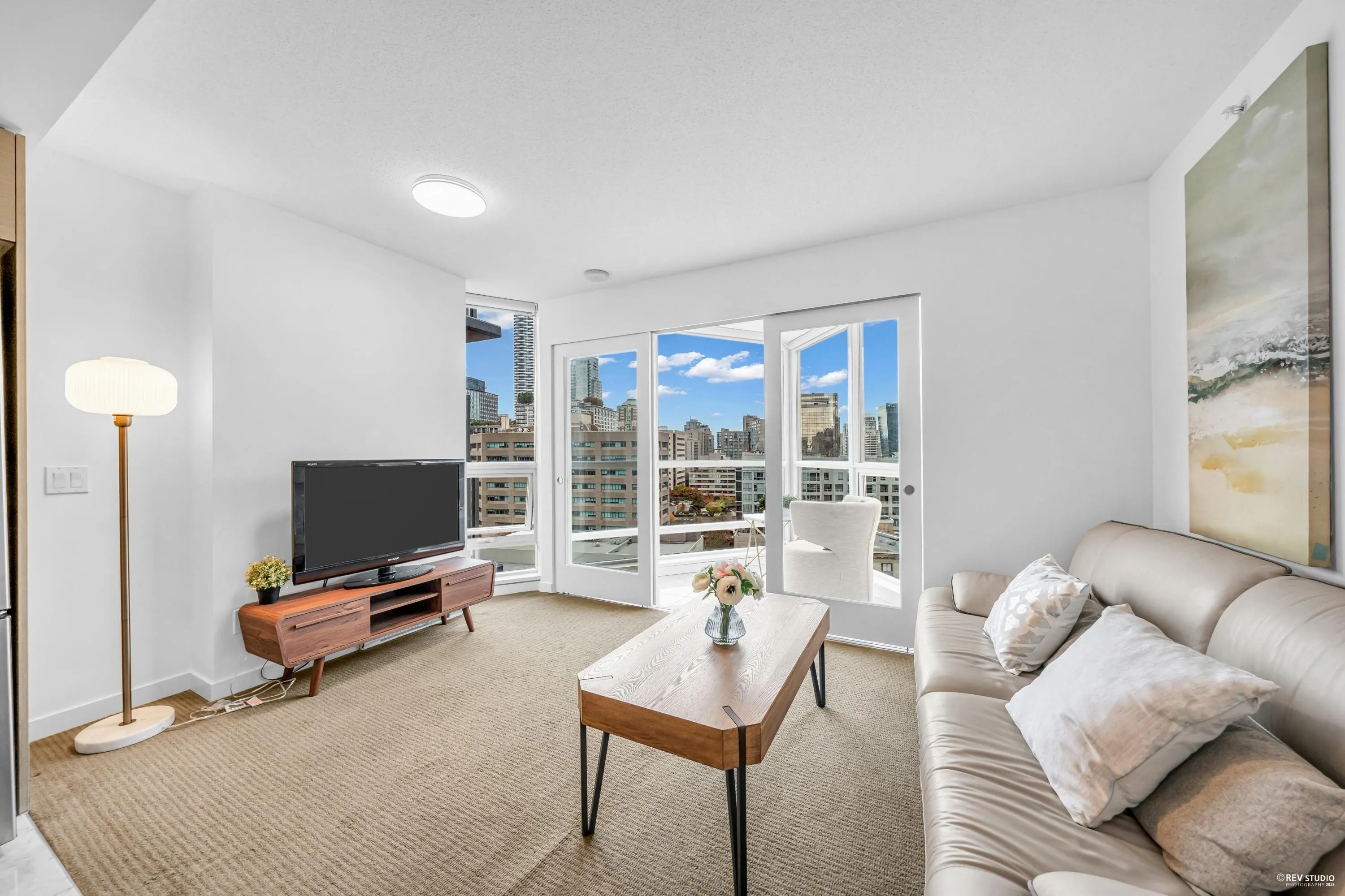 1210 833 Seymour Street