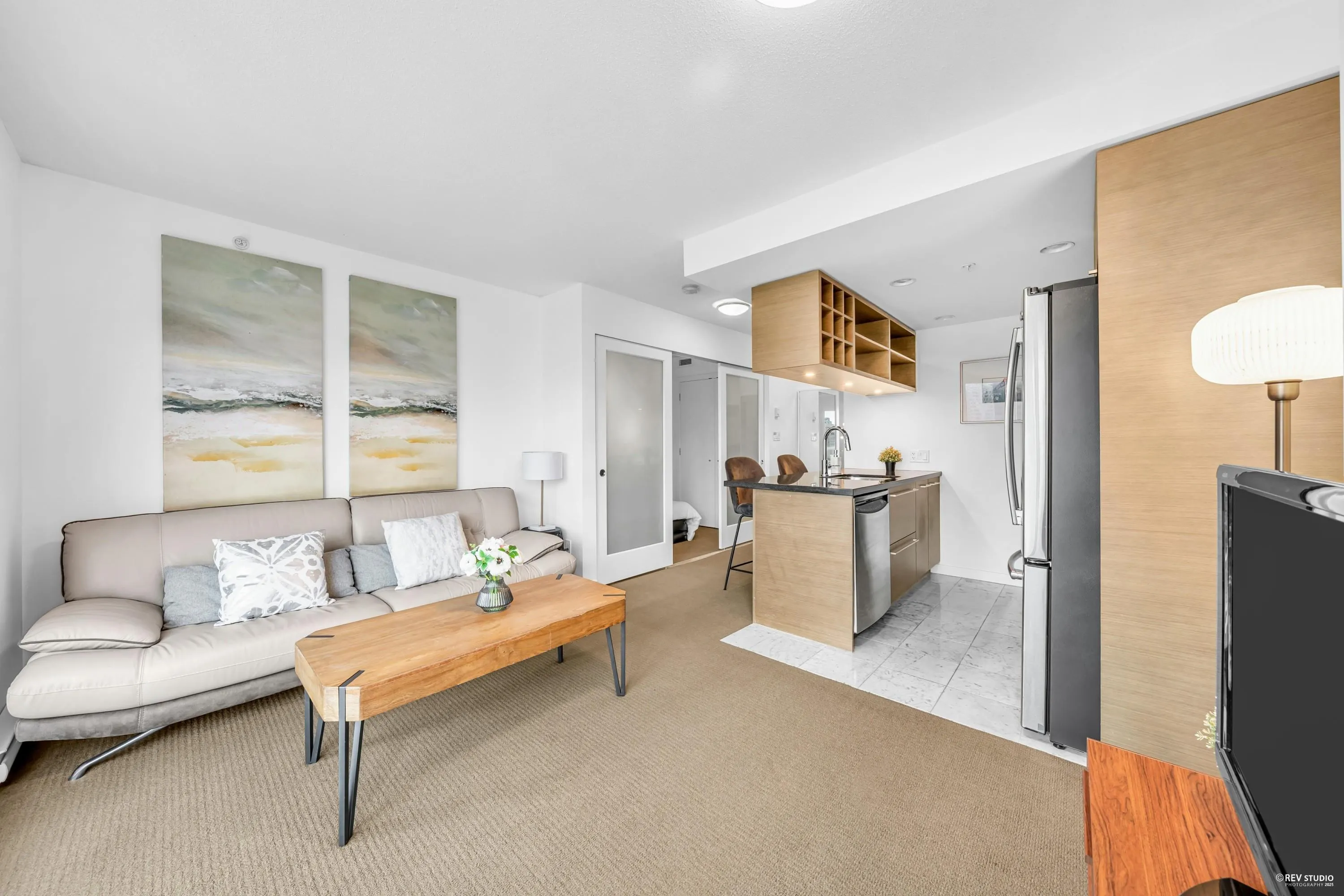 1210 833 Seymour Street