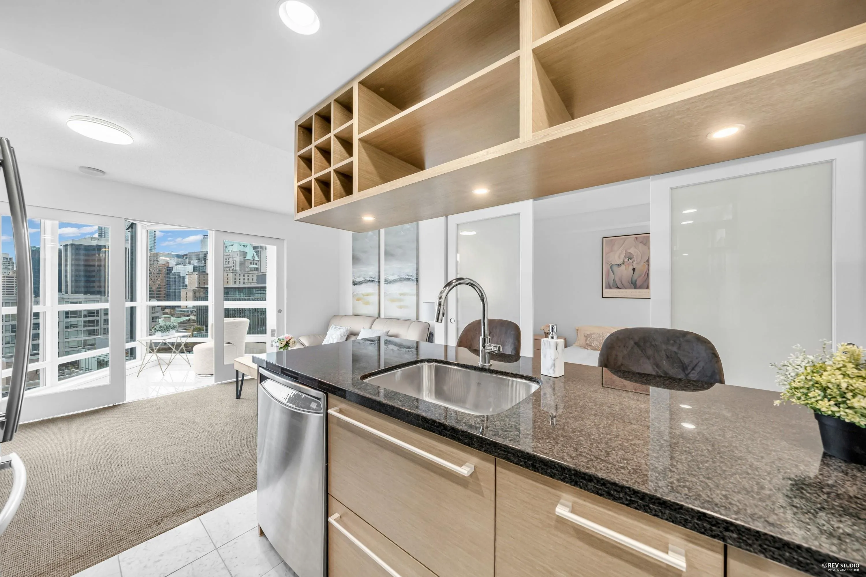 1210 833 Seymour Street