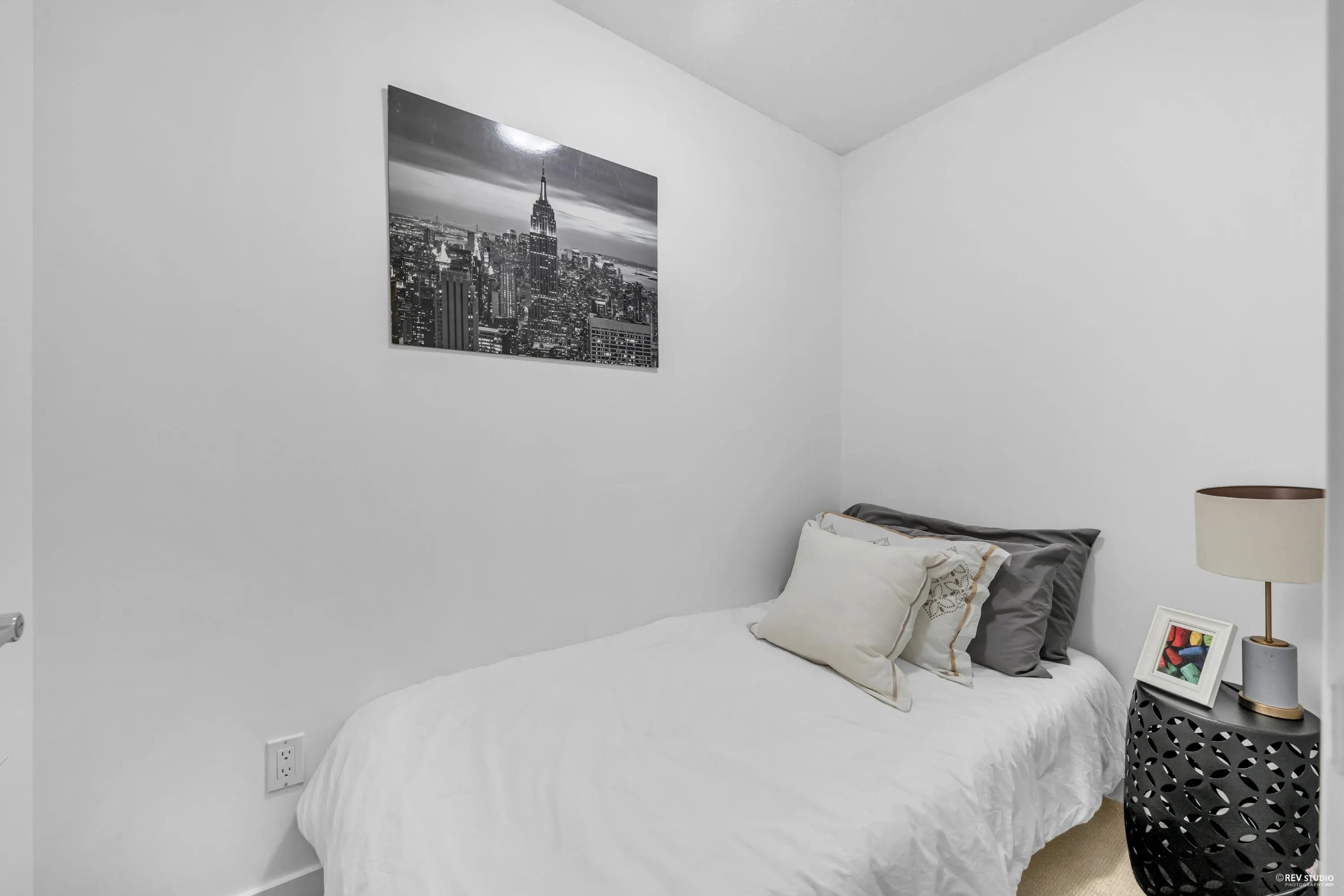 1210 833 Seymour Street