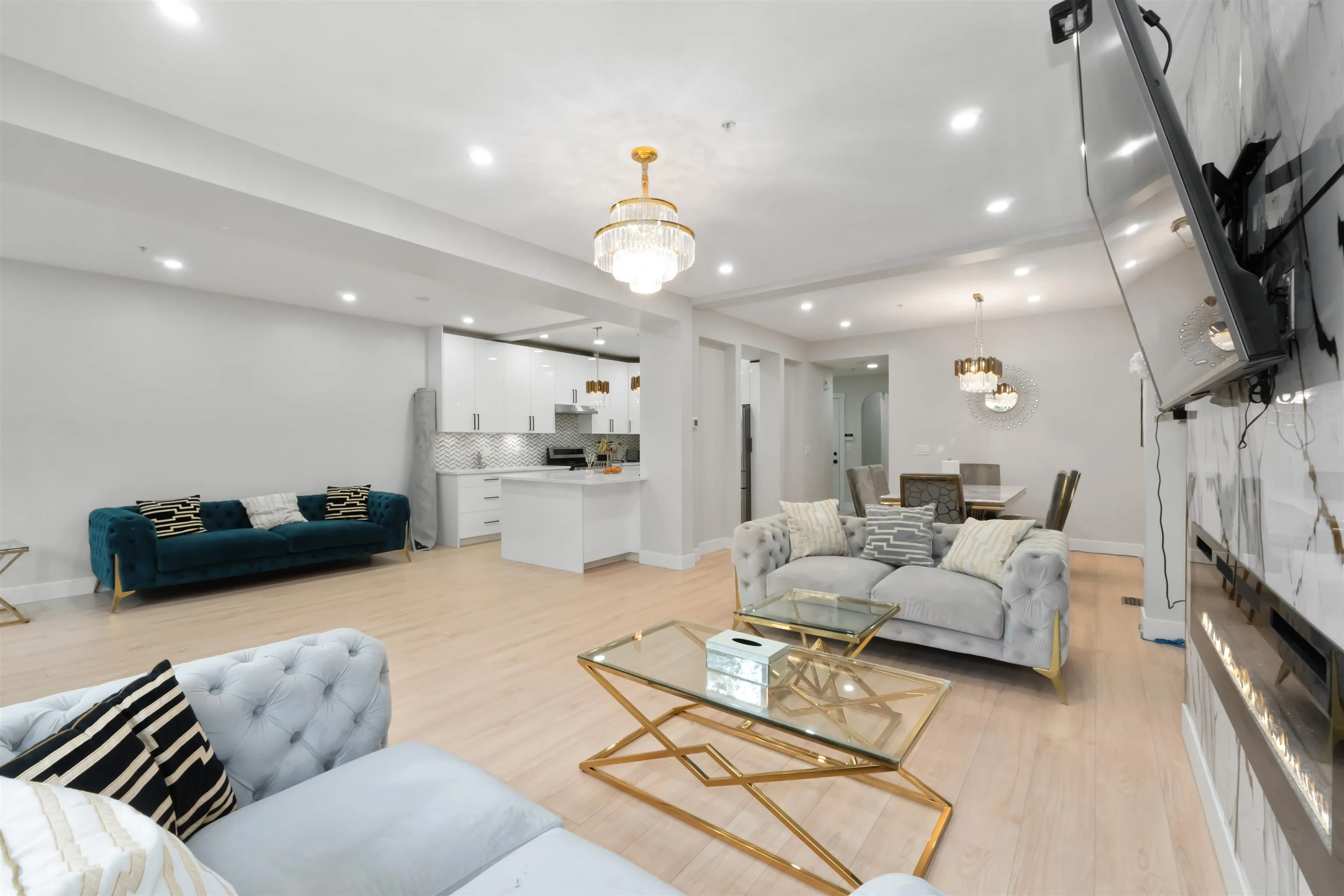 43 16655 64 Avenue