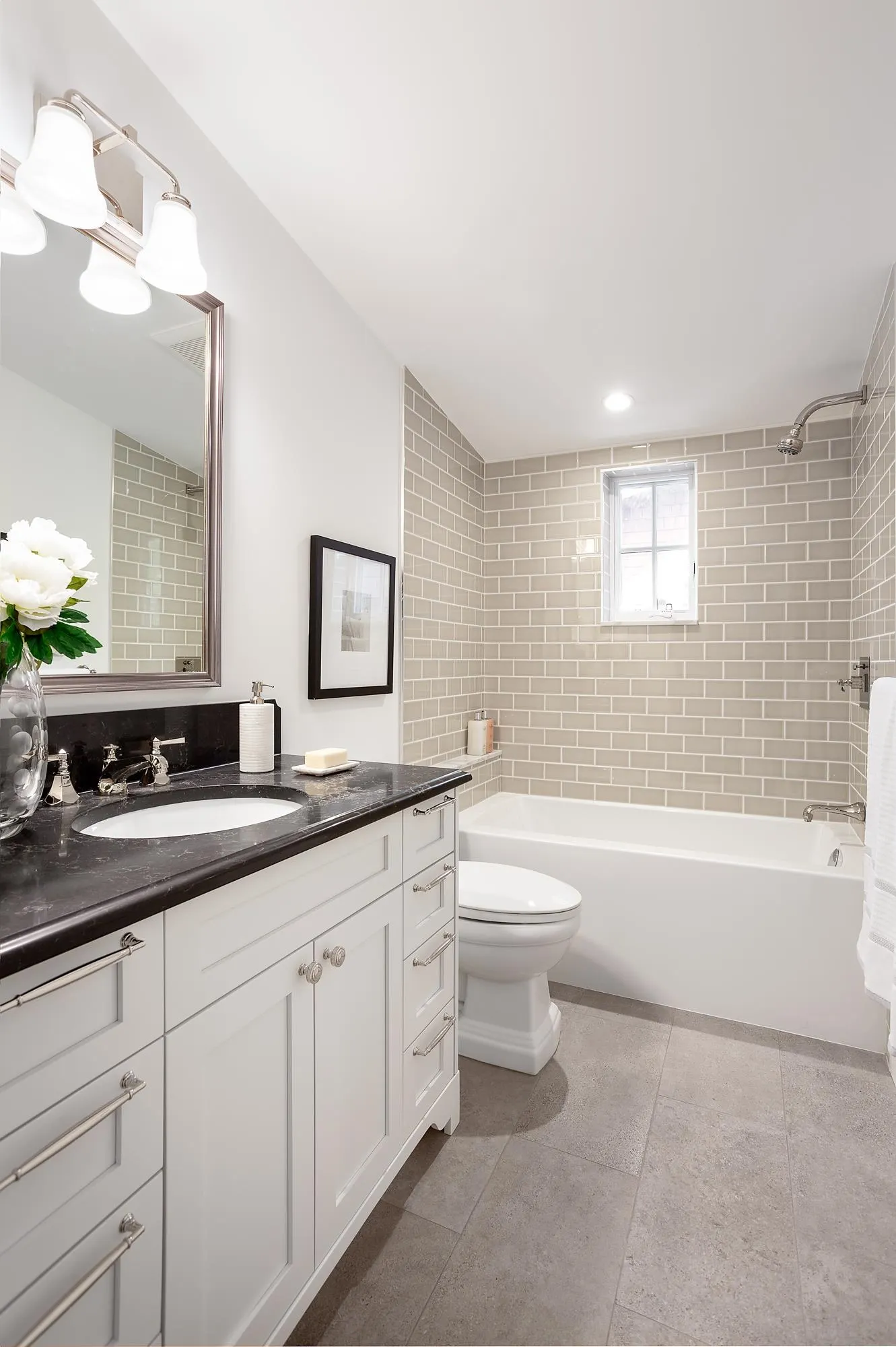 201 1785 W 16th Avenue