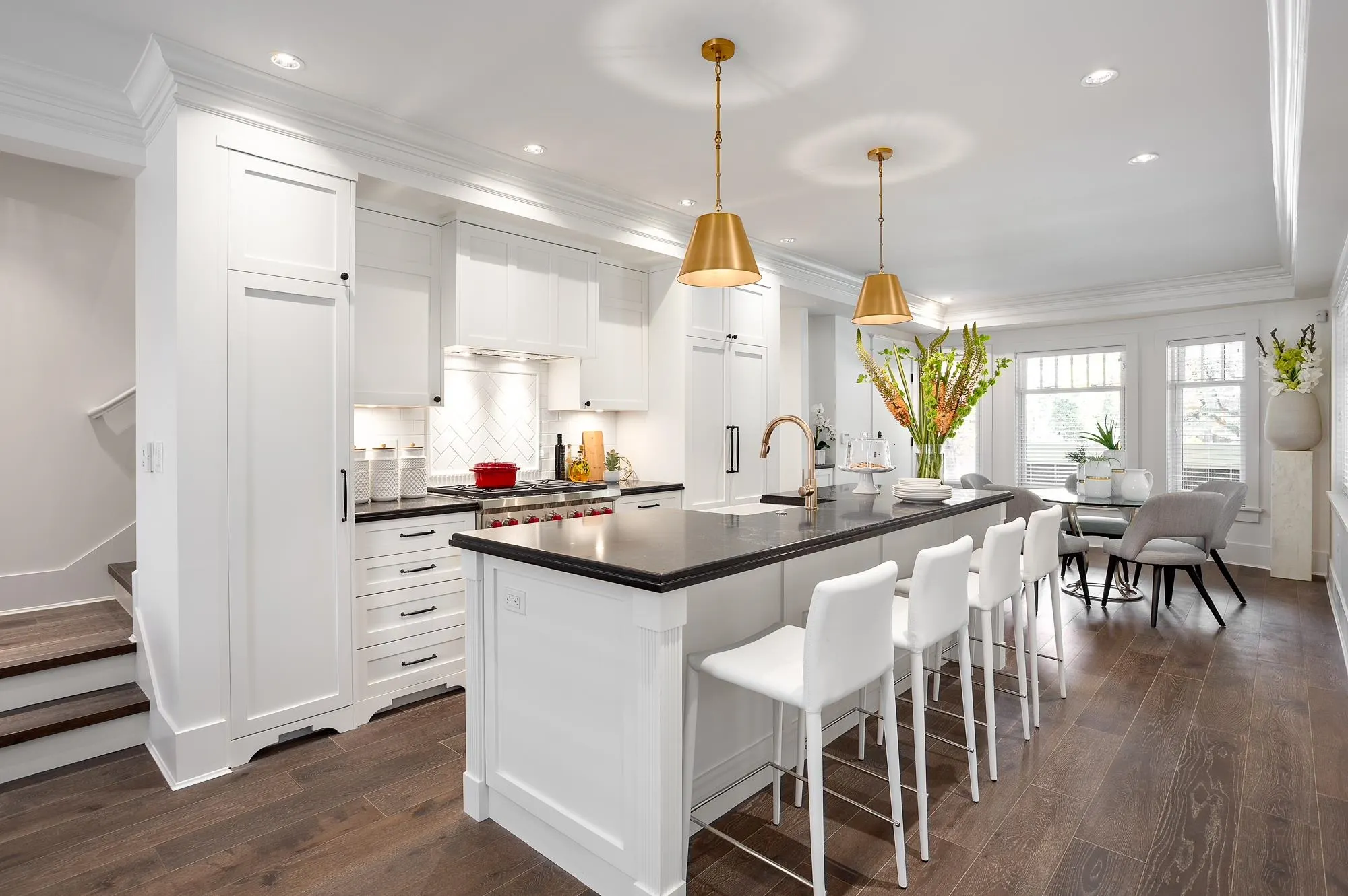 201 1785 W 16th Avenue