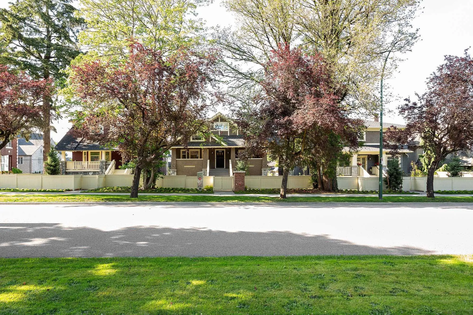 201 1785 W 16th Avenue