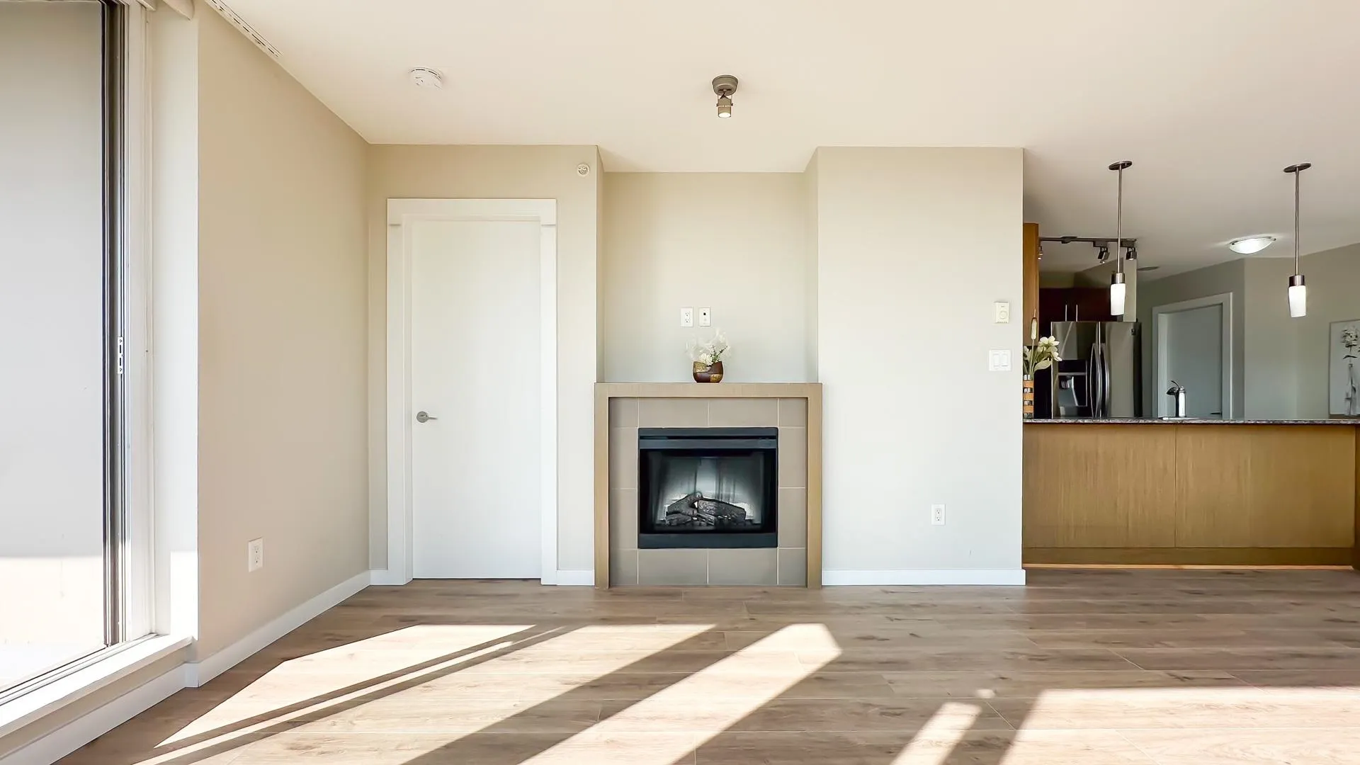 2307 4888 Brentwood Drive