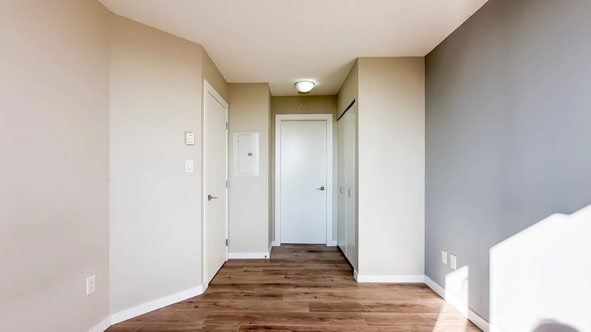 2307 4888 Brentwood Drive
