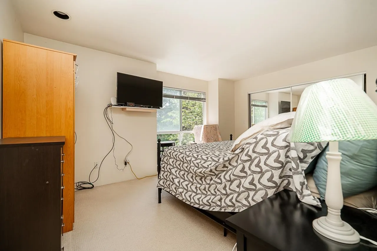 12 3228 Raleigh Street