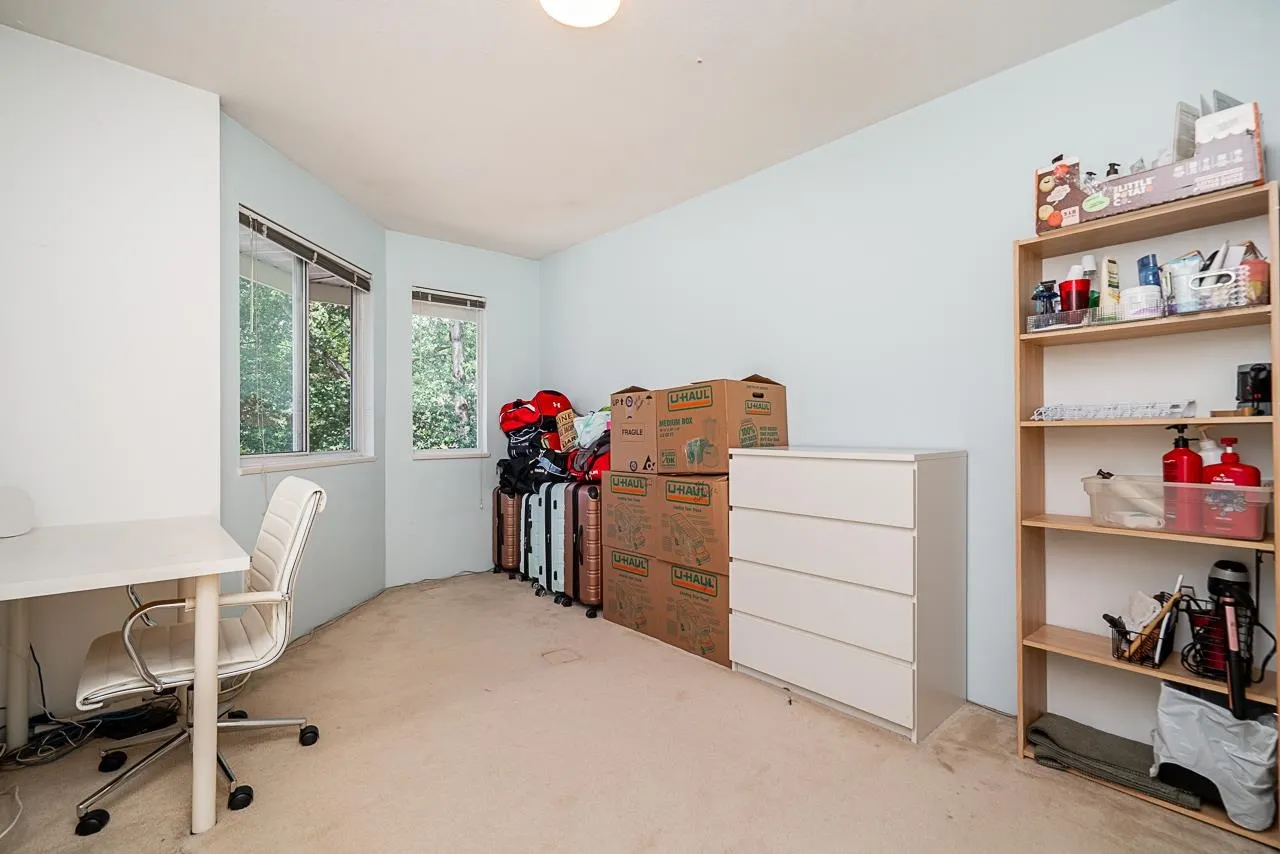 12 3228 Raleigh Street