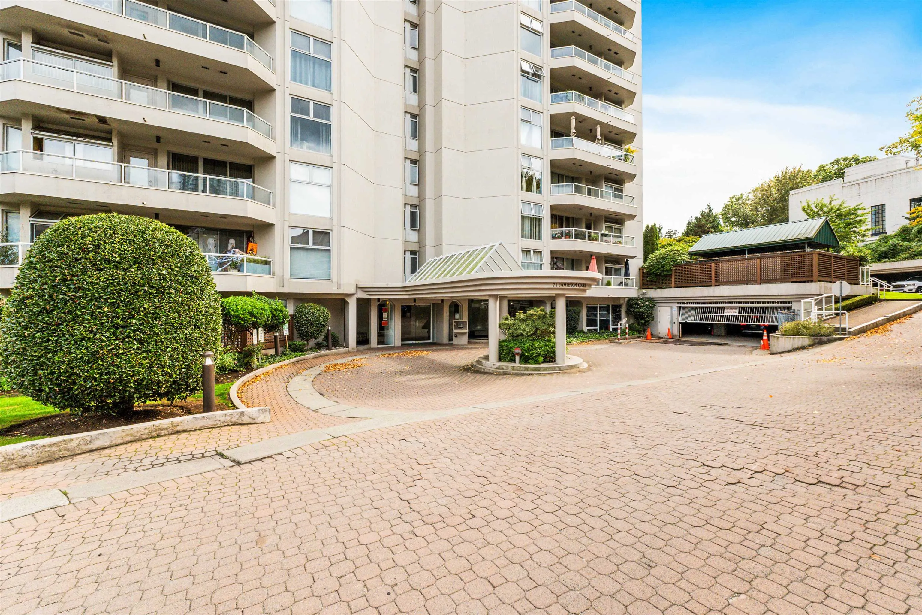 404 71 Jamieson Court