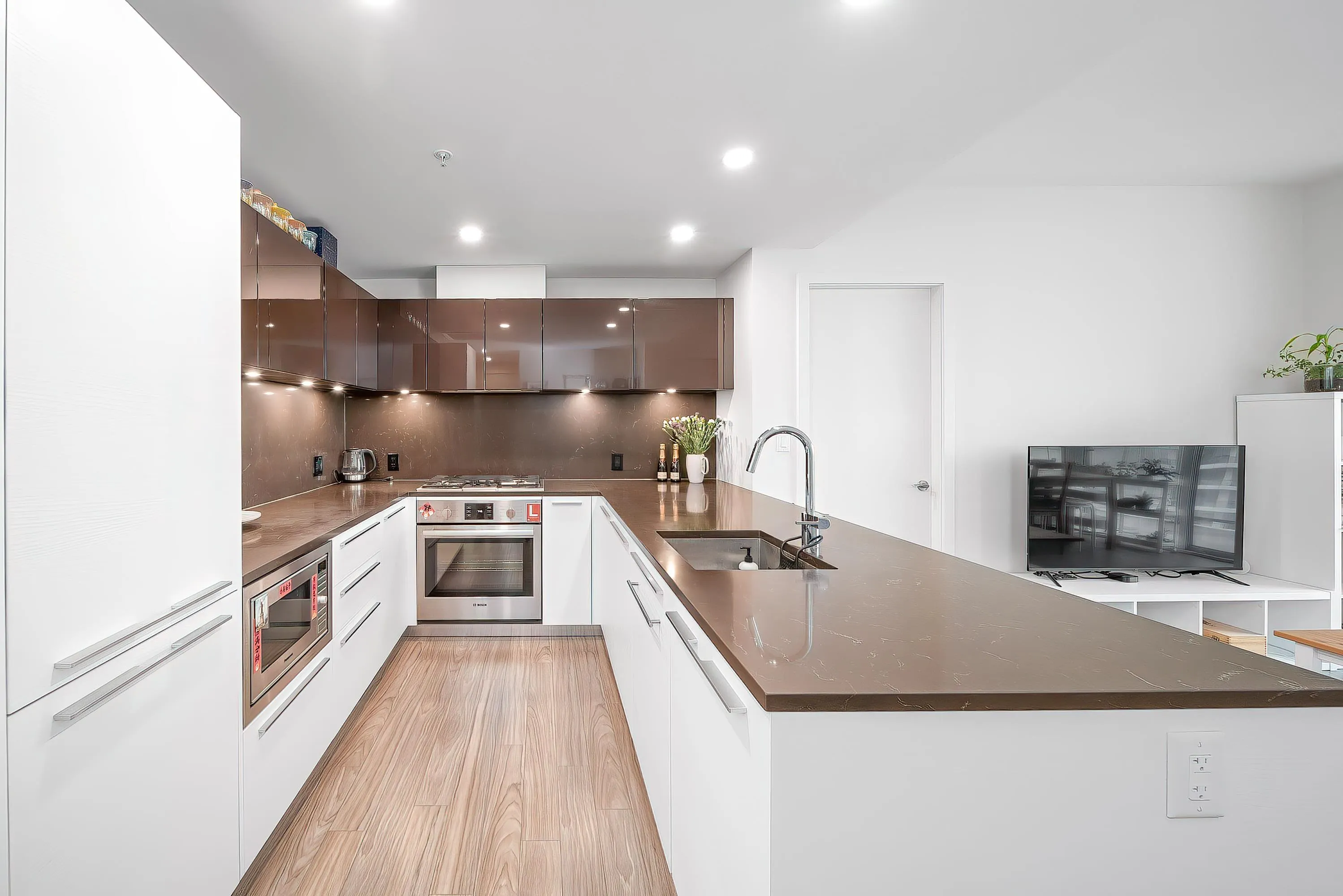 1504 6288 Cassie Avenue
