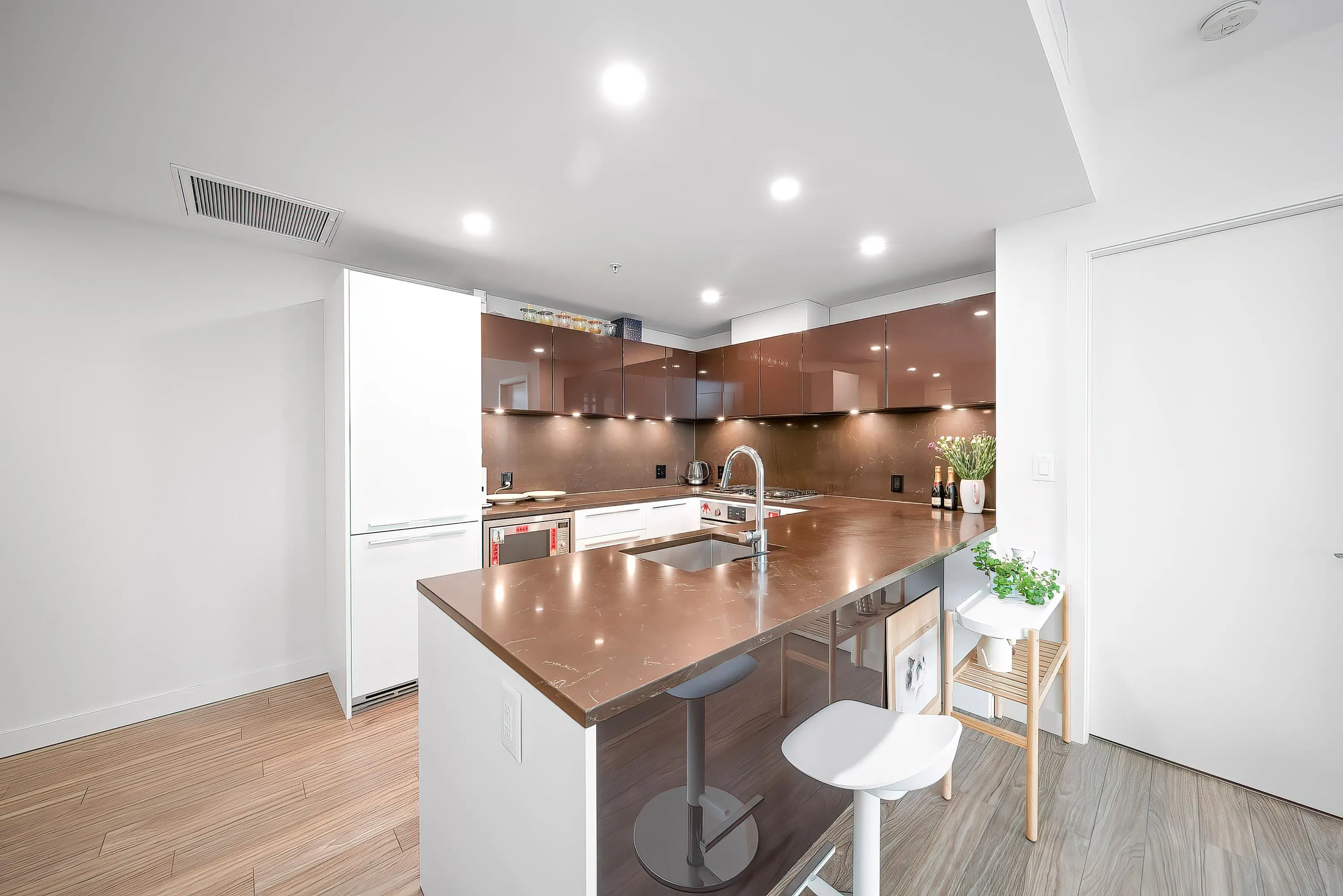 1504 6288 Cassie Avenue