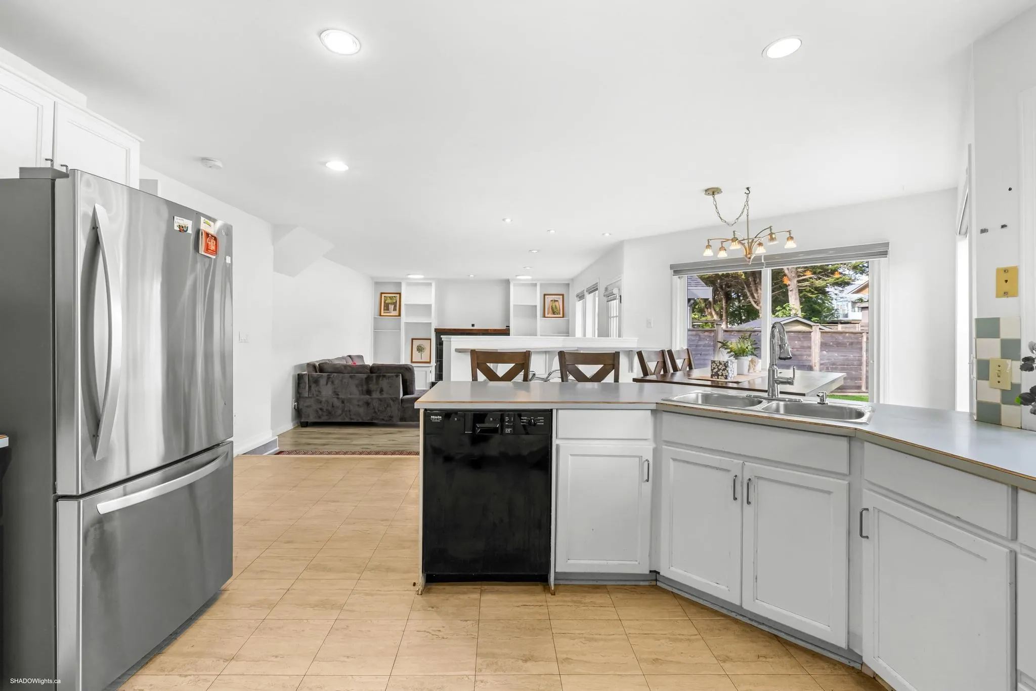 5571 Forsyth Crescent