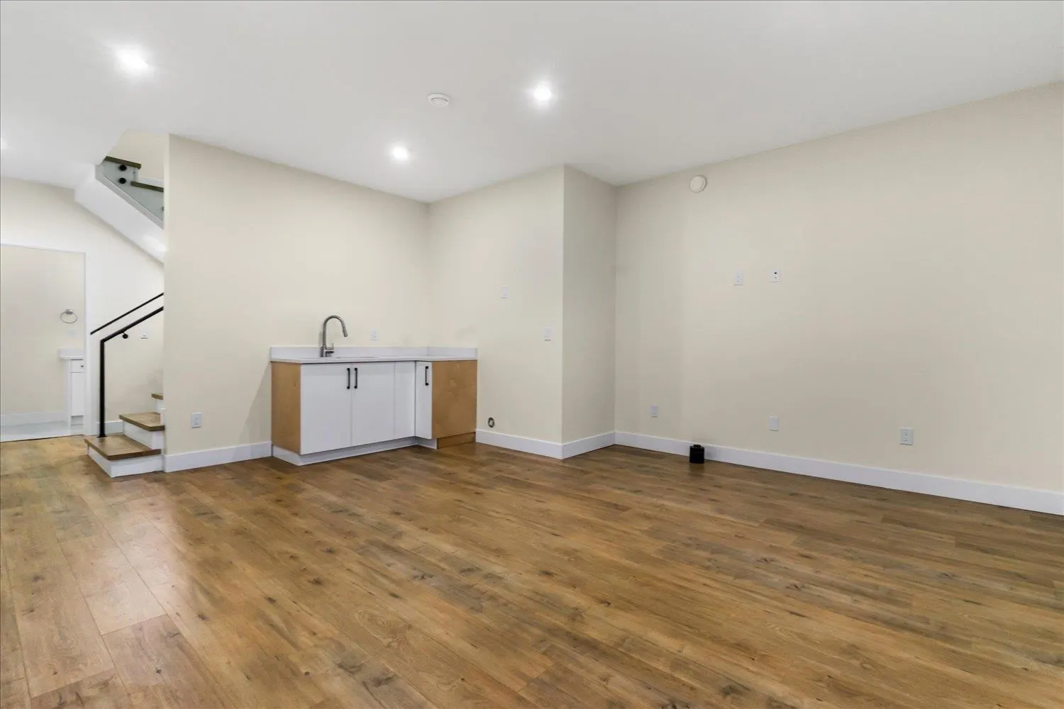 8211 Harvest Place