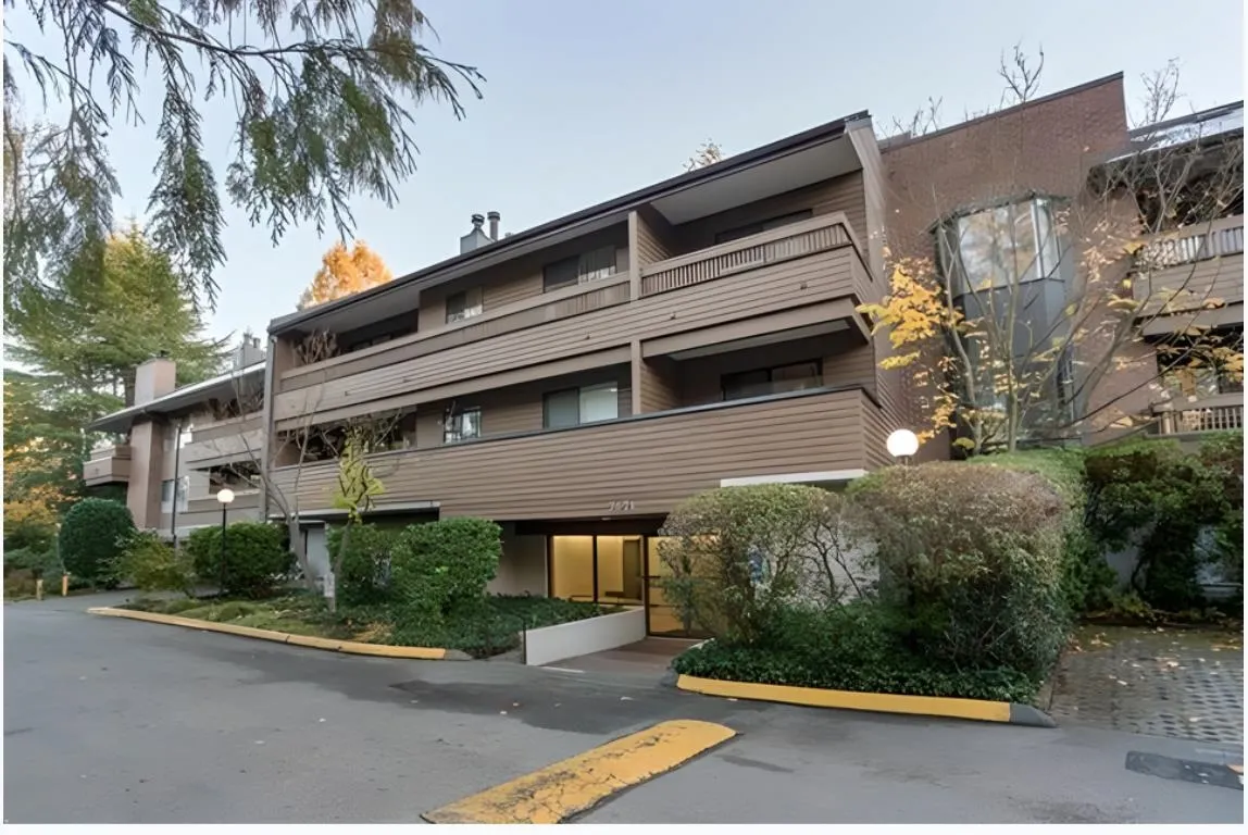 301 7411 Minoru Boulevard